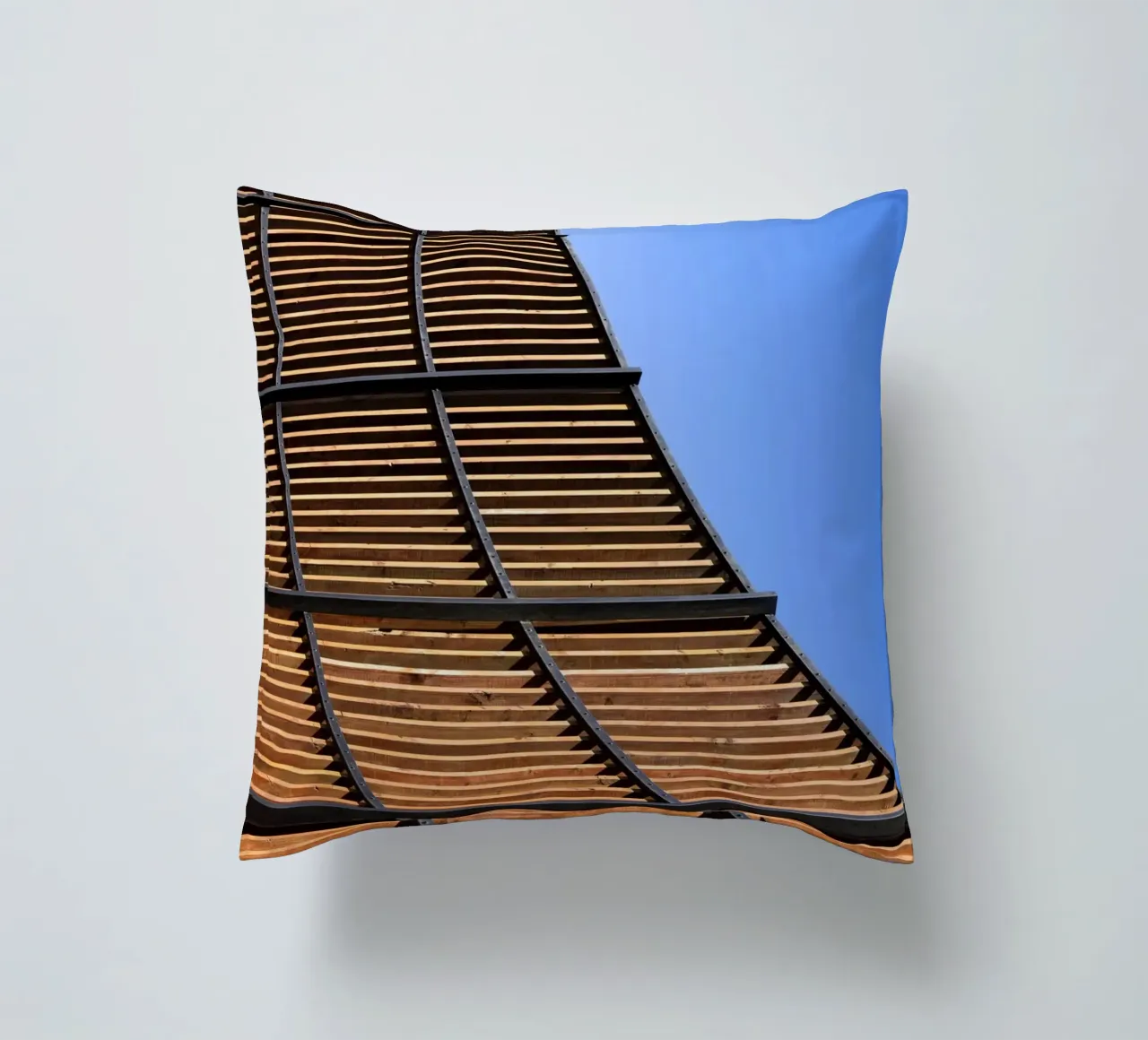 Curve cuscino da rafael campezato