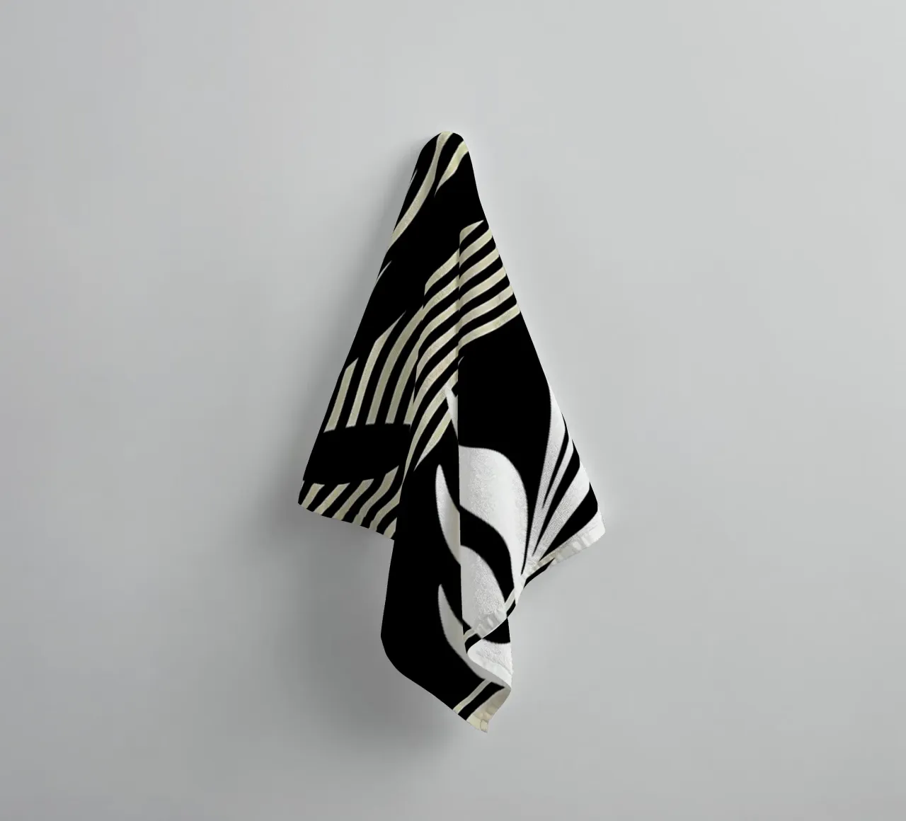 Stampa tropicale in bianco e nero asciugamano da bagno da James M Coyle