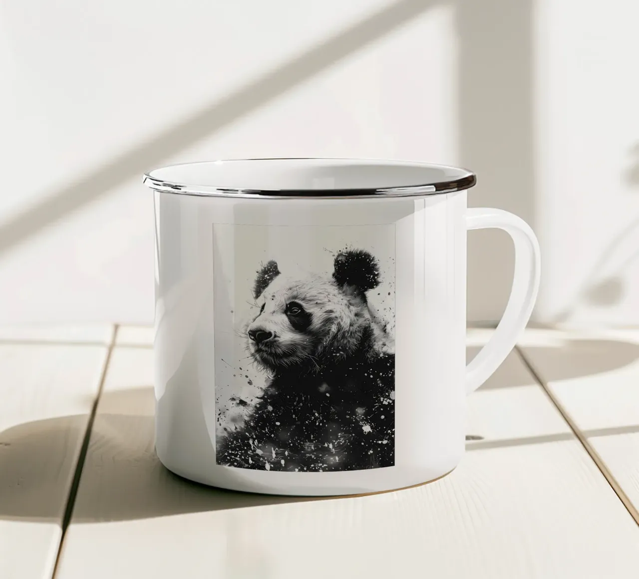 Ritratto di panda in bianco e nero acquerellato tazza in smalto da James M Coyle