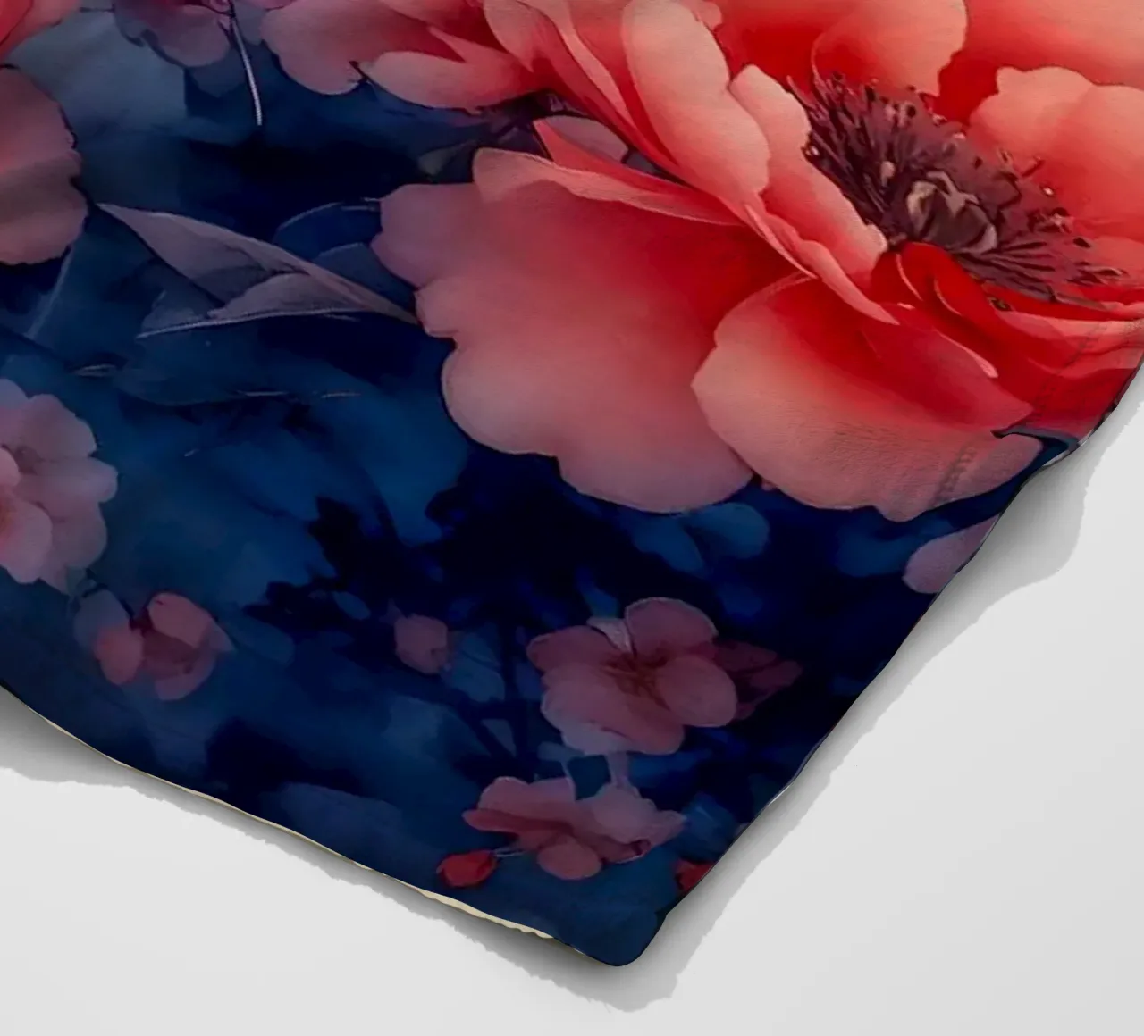 ciliegio in fiore in Giappone coperta in pile da Rebecca Clark Wyrick