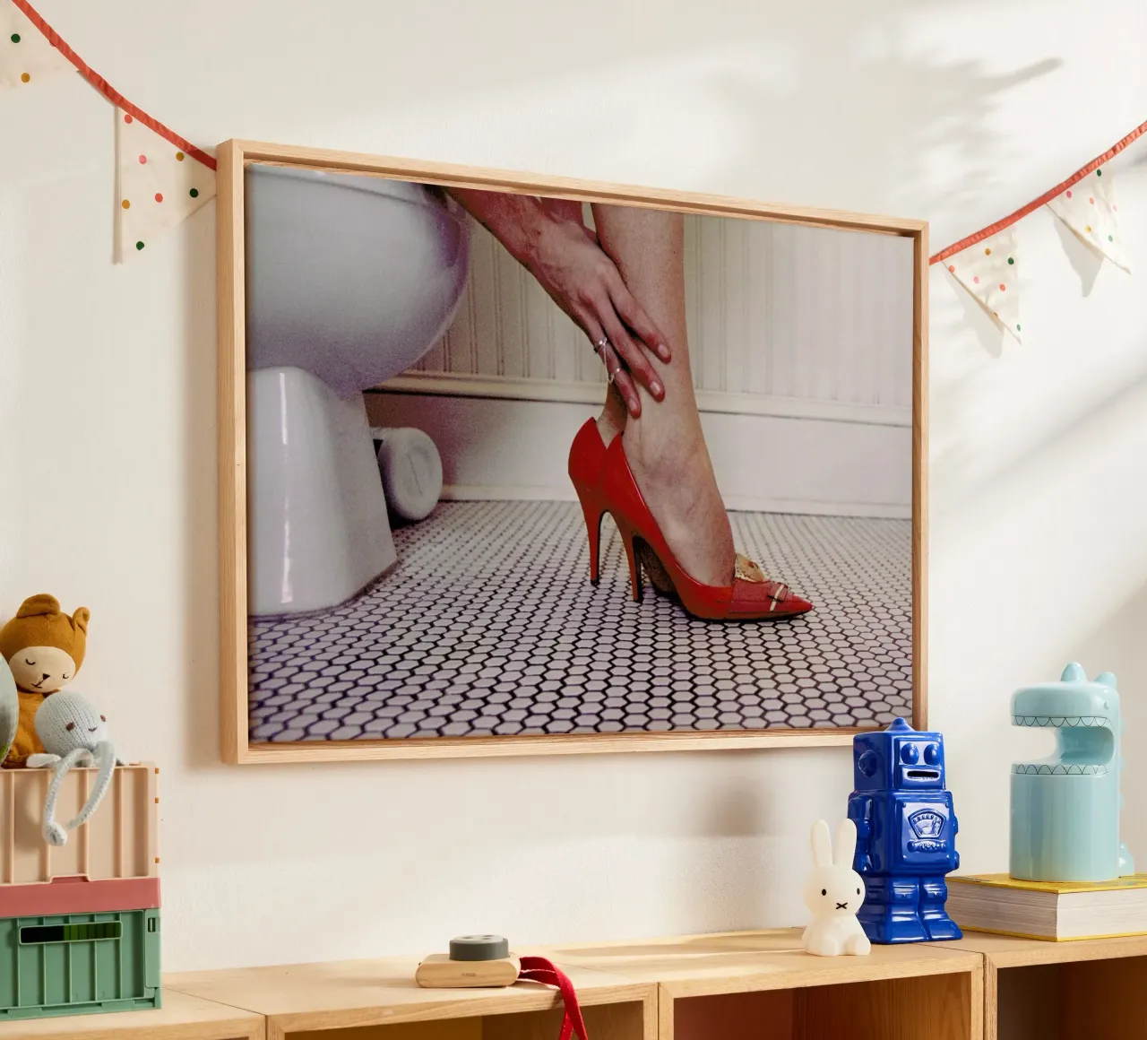 Louis Vuitton Red Shoe Blues tela con Cornice a cassetta da Aysha Banos