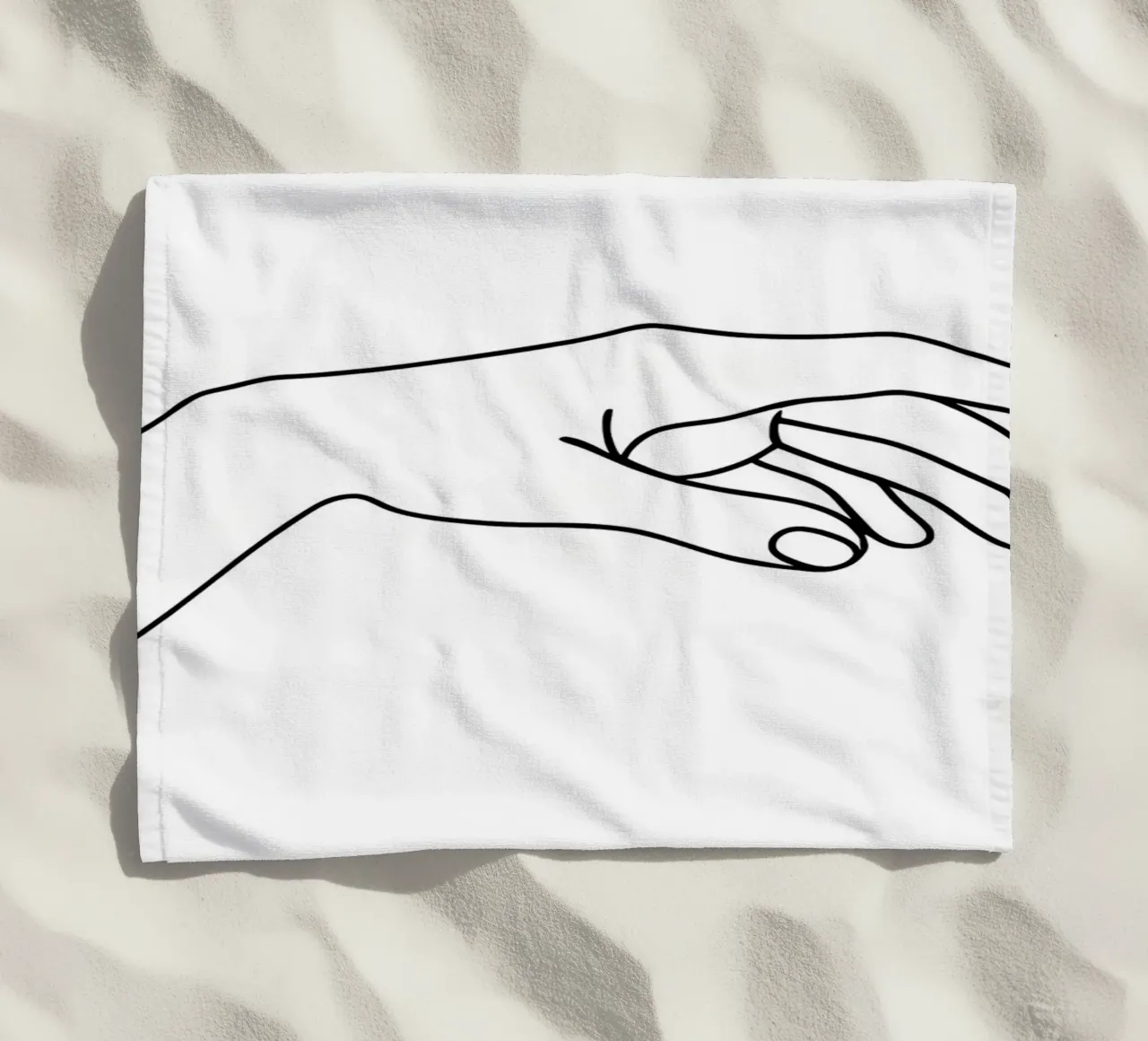 Hands Together 2 Minimalist Line Art toalla de playa de Viv Line Art