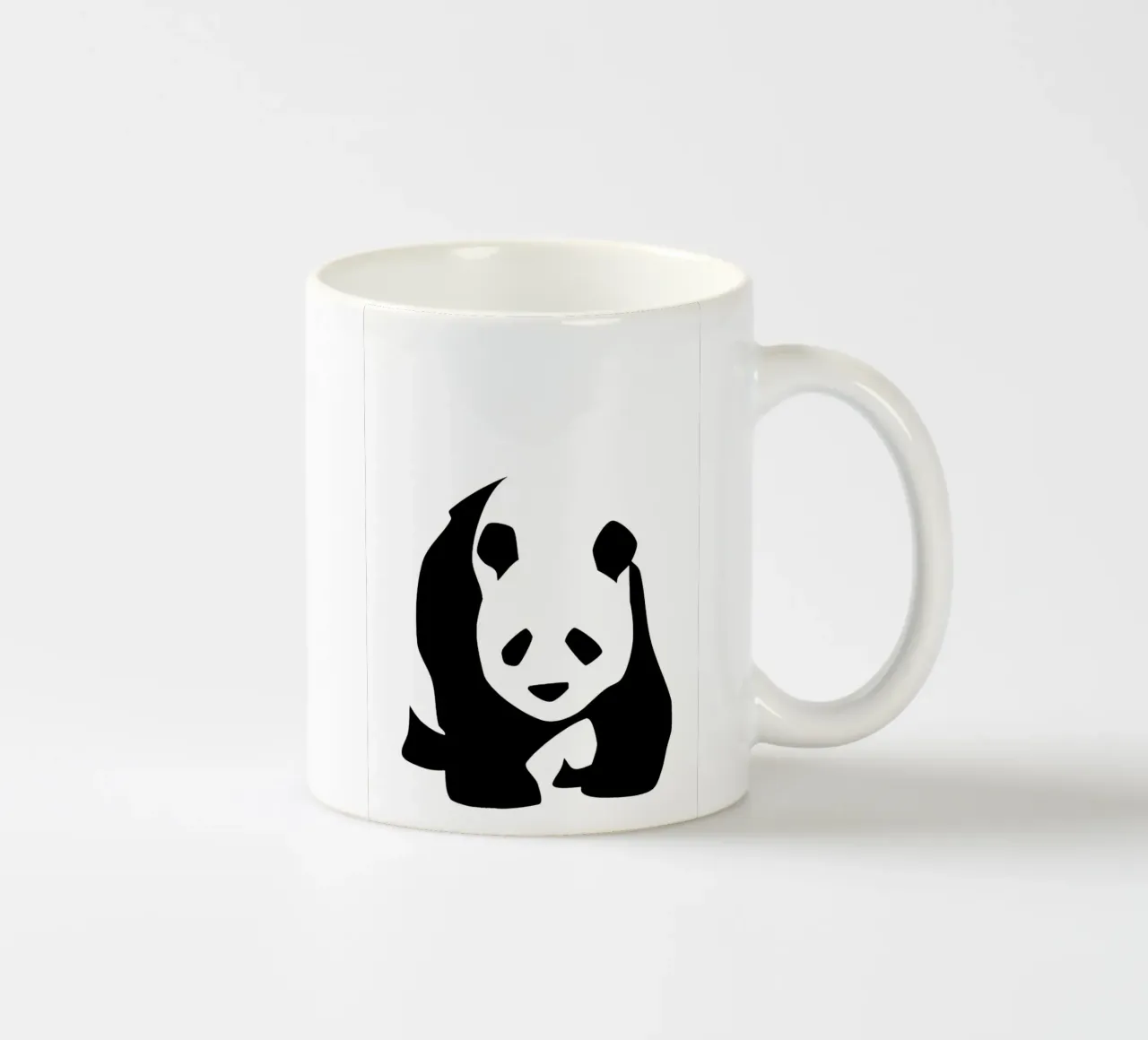 animale carino tazza in ceramica da James M Coyle
