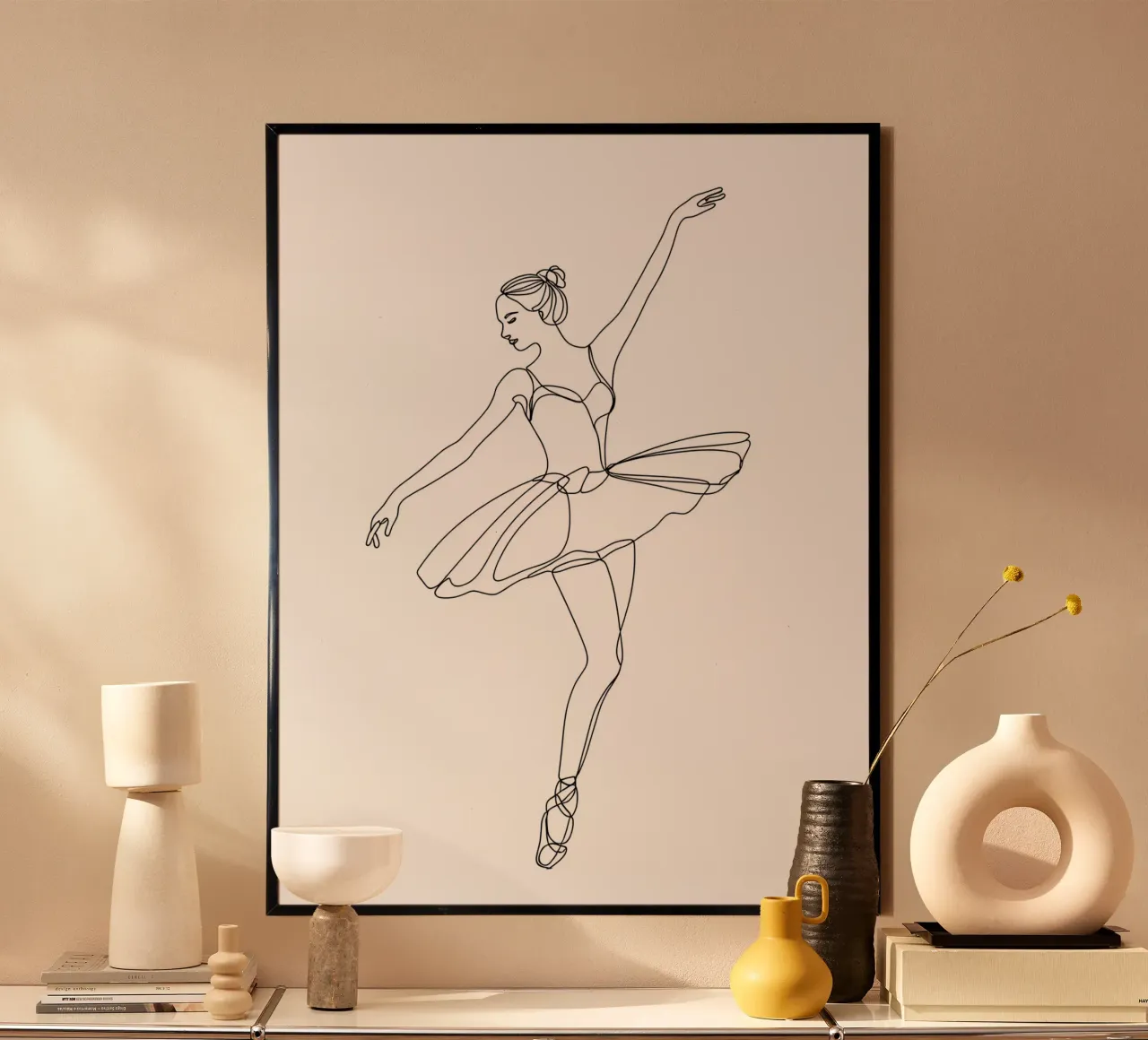 Femme dansante Dessin au trait minimaliste poster de Viv Line Art