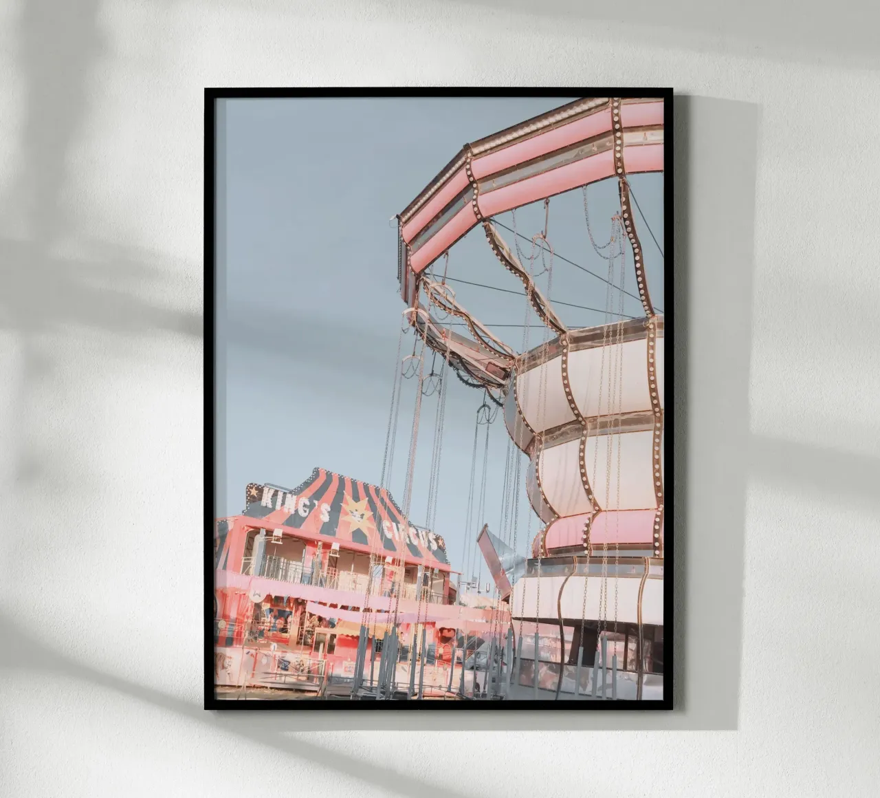 Luna Park d'epoca poster con telaio in alluminio da Moon  Bloom