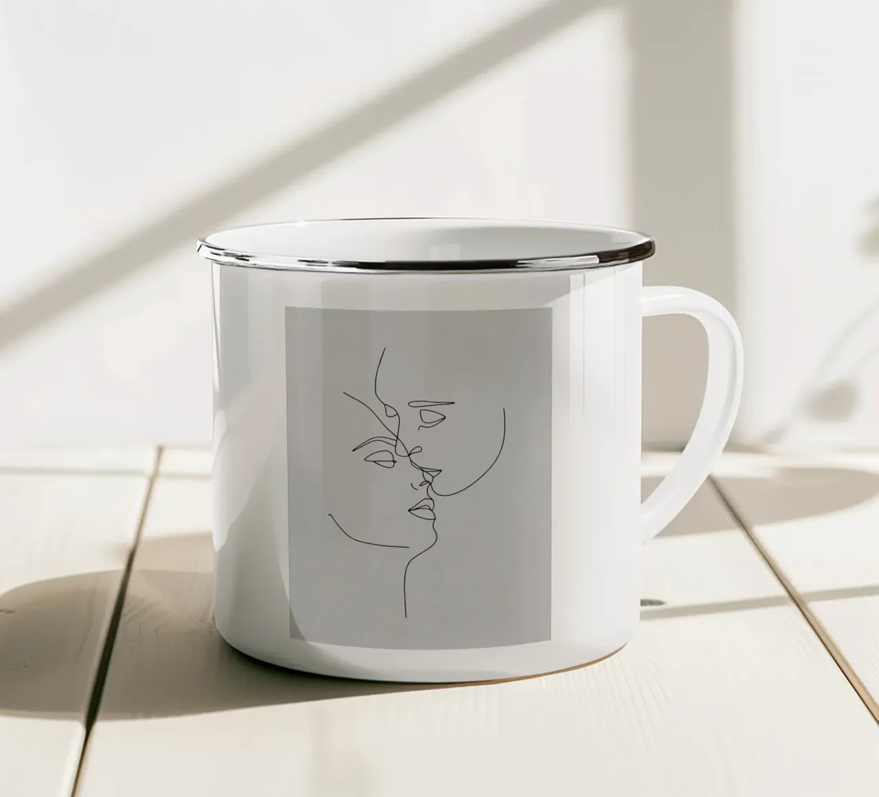 Volti di coppia Line Art minimalista tazza in smalto da Viv Line Art