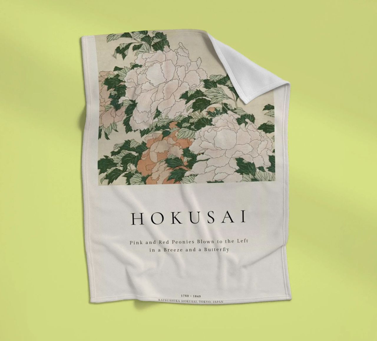 Hokusai - Pink and Red Peonies Blown to the Left in a Breeze and a Butterfly plaid polaire de ARTOTHEK
