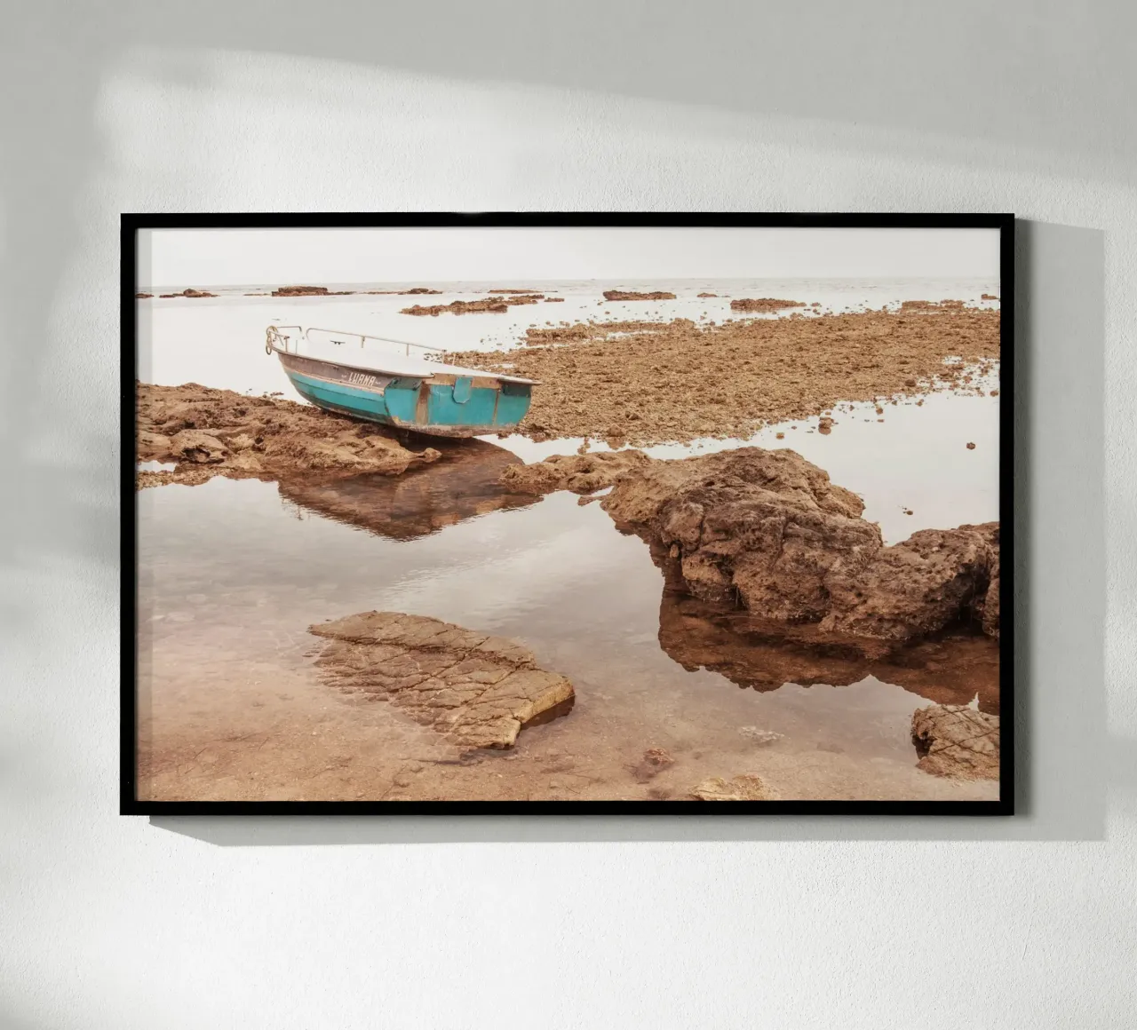 Luana sulla spiaggia carta hahnemühle da Moon  Bloom