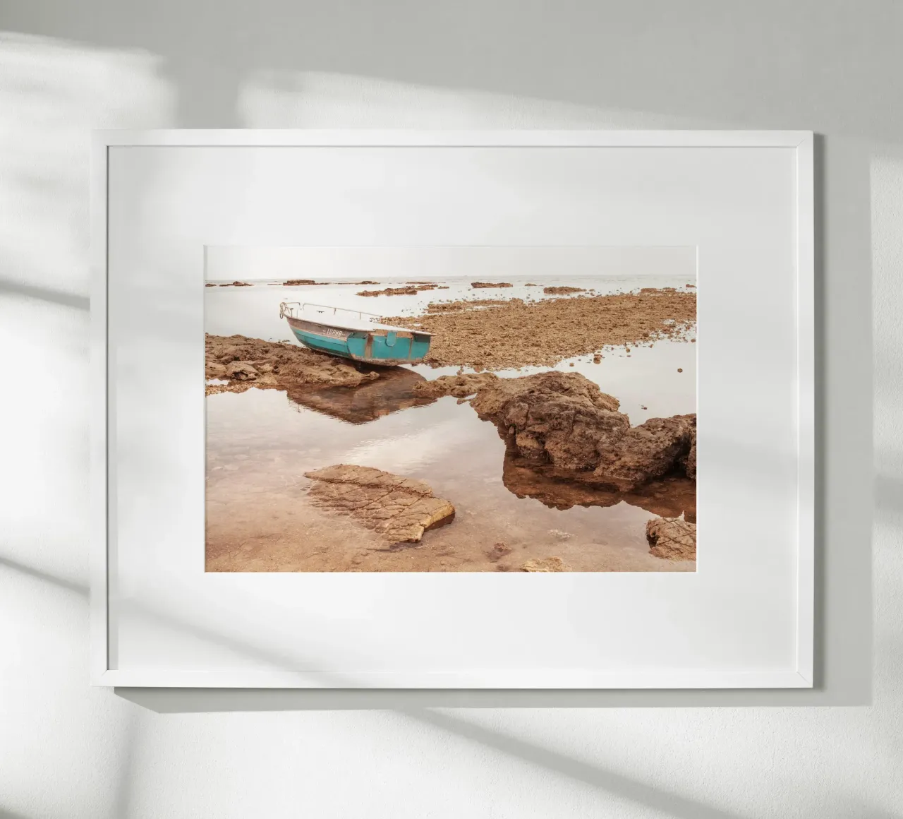 Luana sulla spiaggia carta hahnemühle da Moon  Bloom