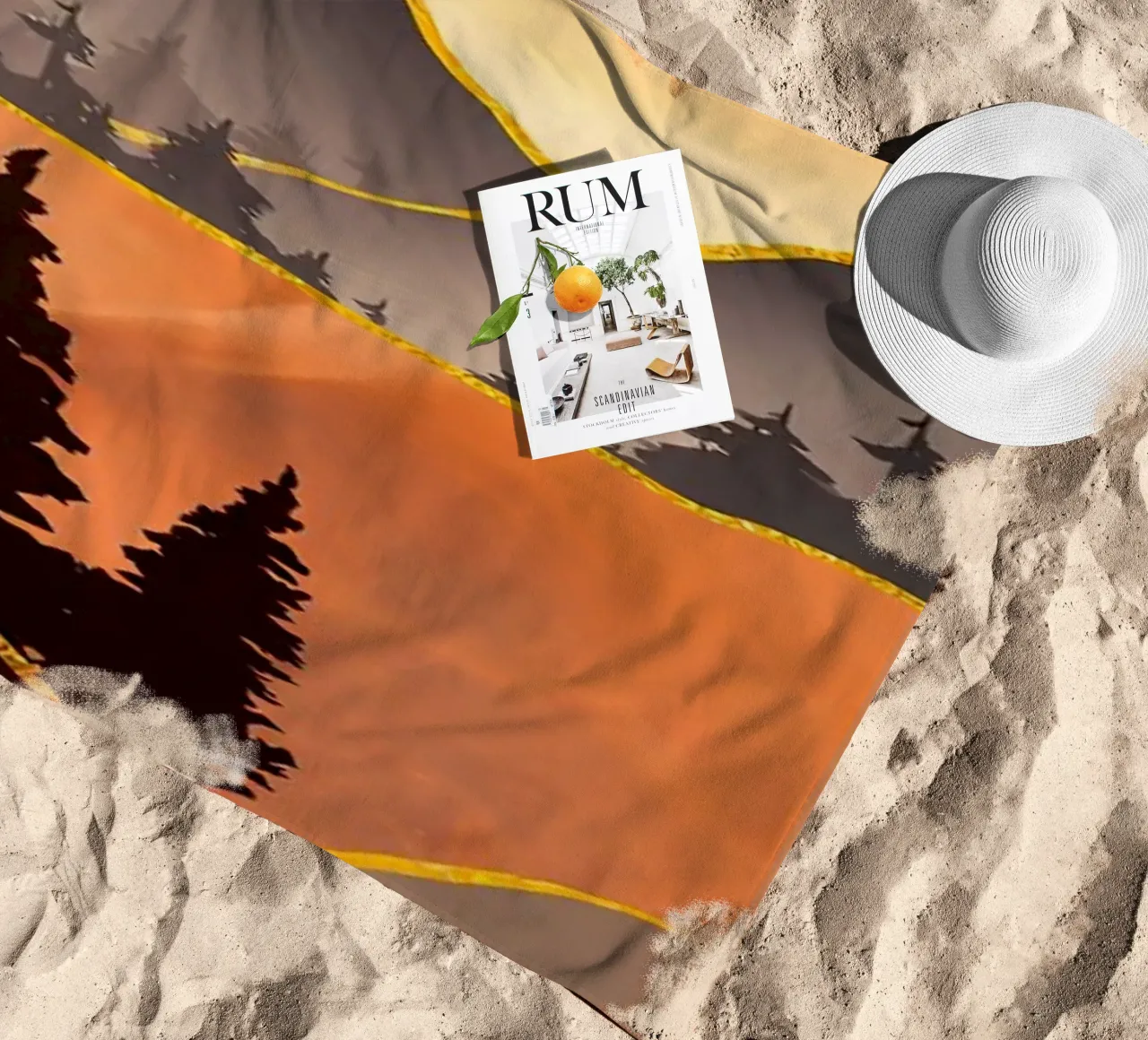 Herfst Zonsondergang strandhanddoek van Albert S Jacob