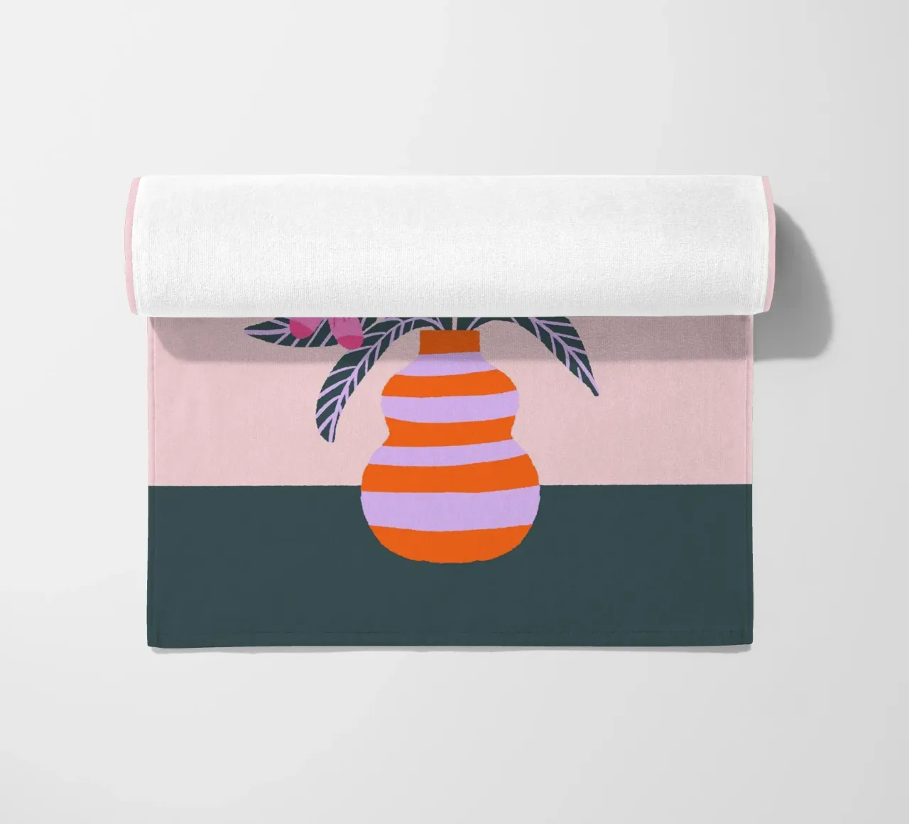 Fiori colorati in un vaso telo mare da Wackapacka