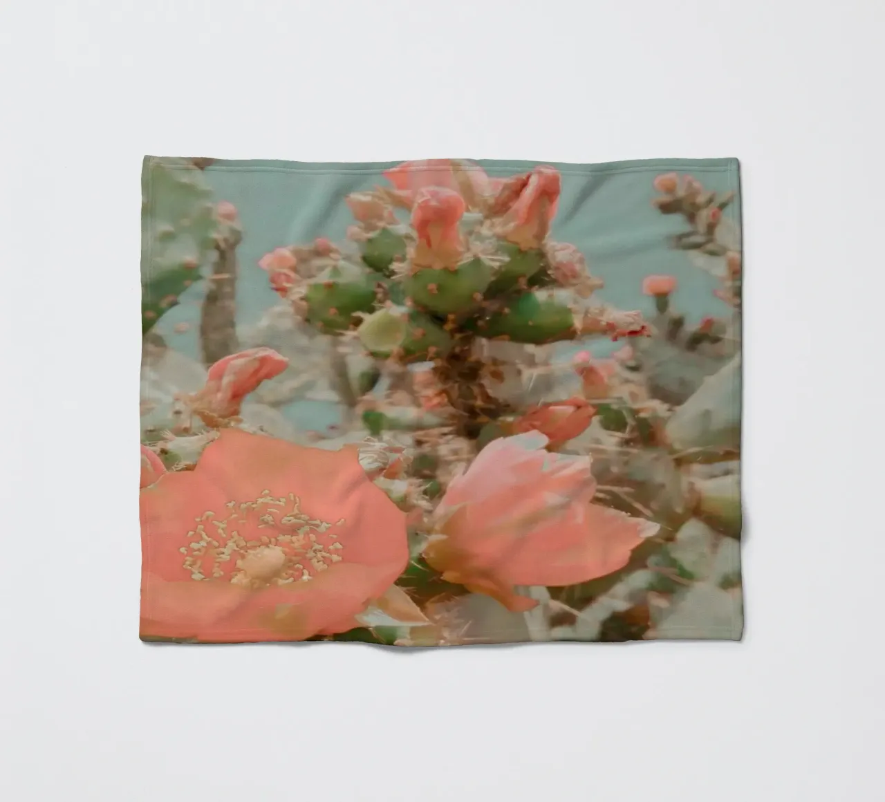 Fiori del deserto 3 coperta in pile da Moon  Bloom