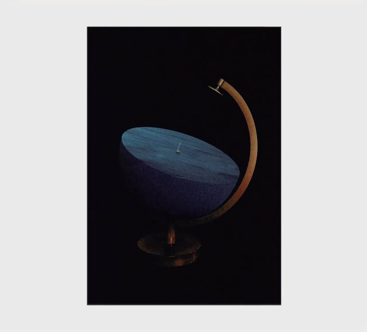 Semi Round Earth notebook by Maarten Léon