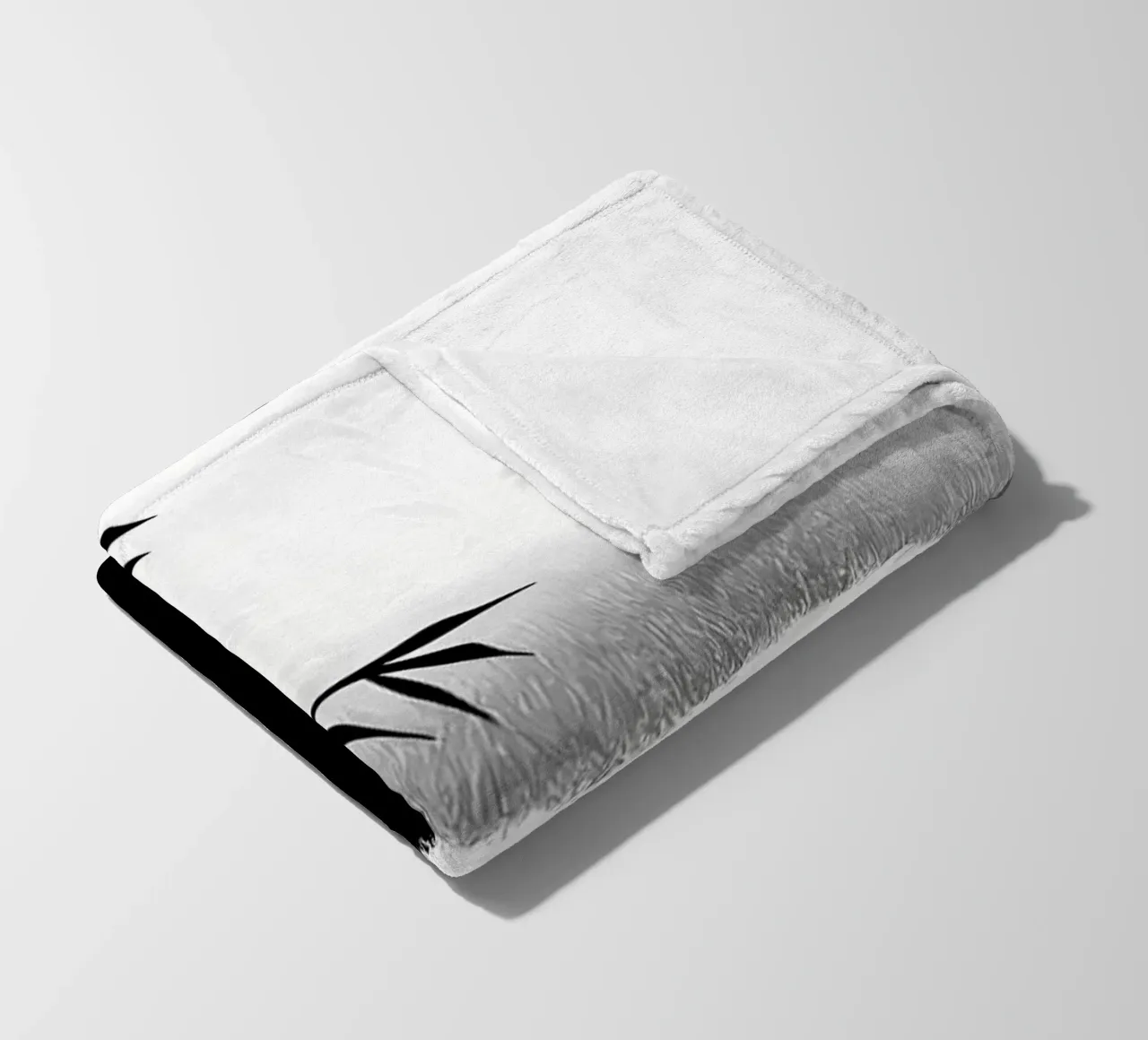 Riflessione del panda coperta in pile da James M Coyle
