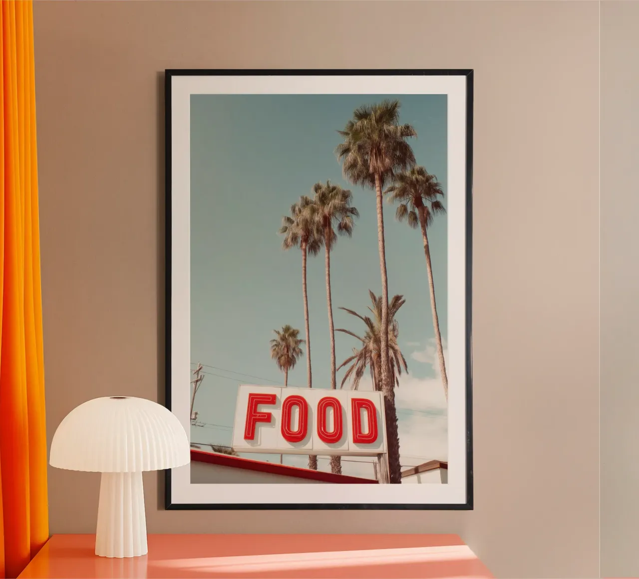 Insegna alimentare retrò con palme poster con telaio in alluminio da Indigo Tides Art