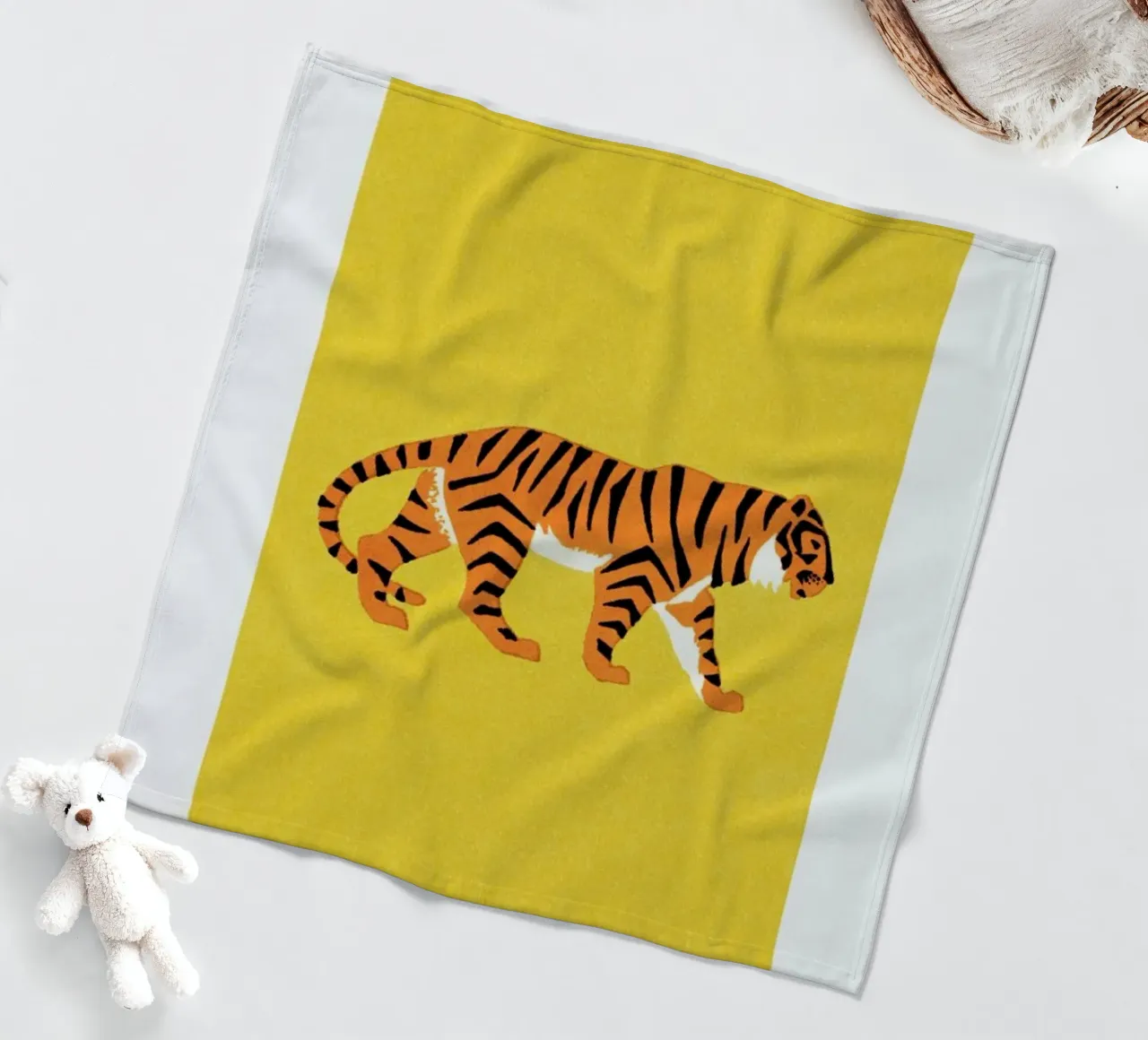 Tiger Yellow coperta in pile da Little Flourishes