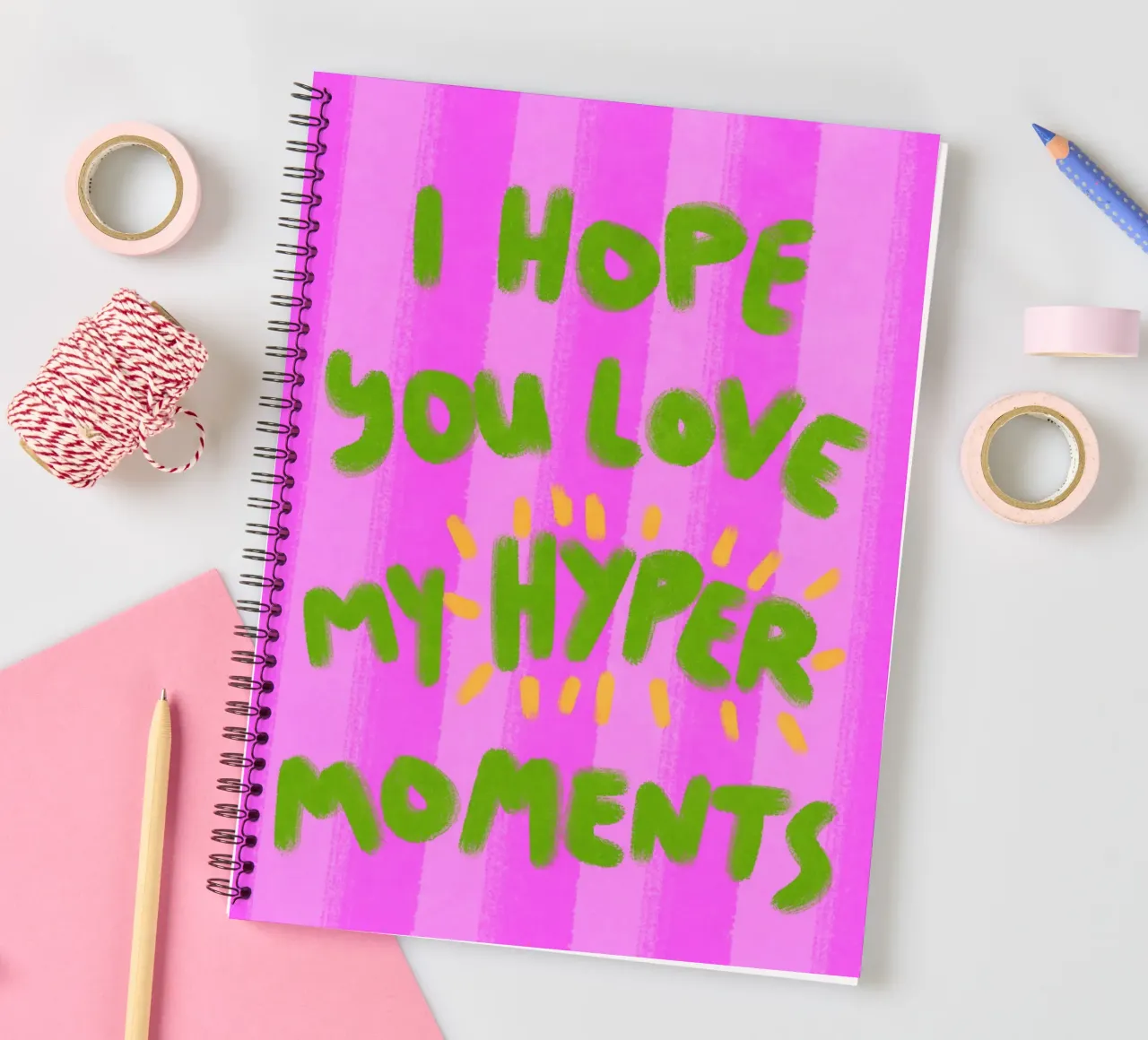 Hyper Moments notitieboek met spiraal van Illustration Raissa Oltmanns