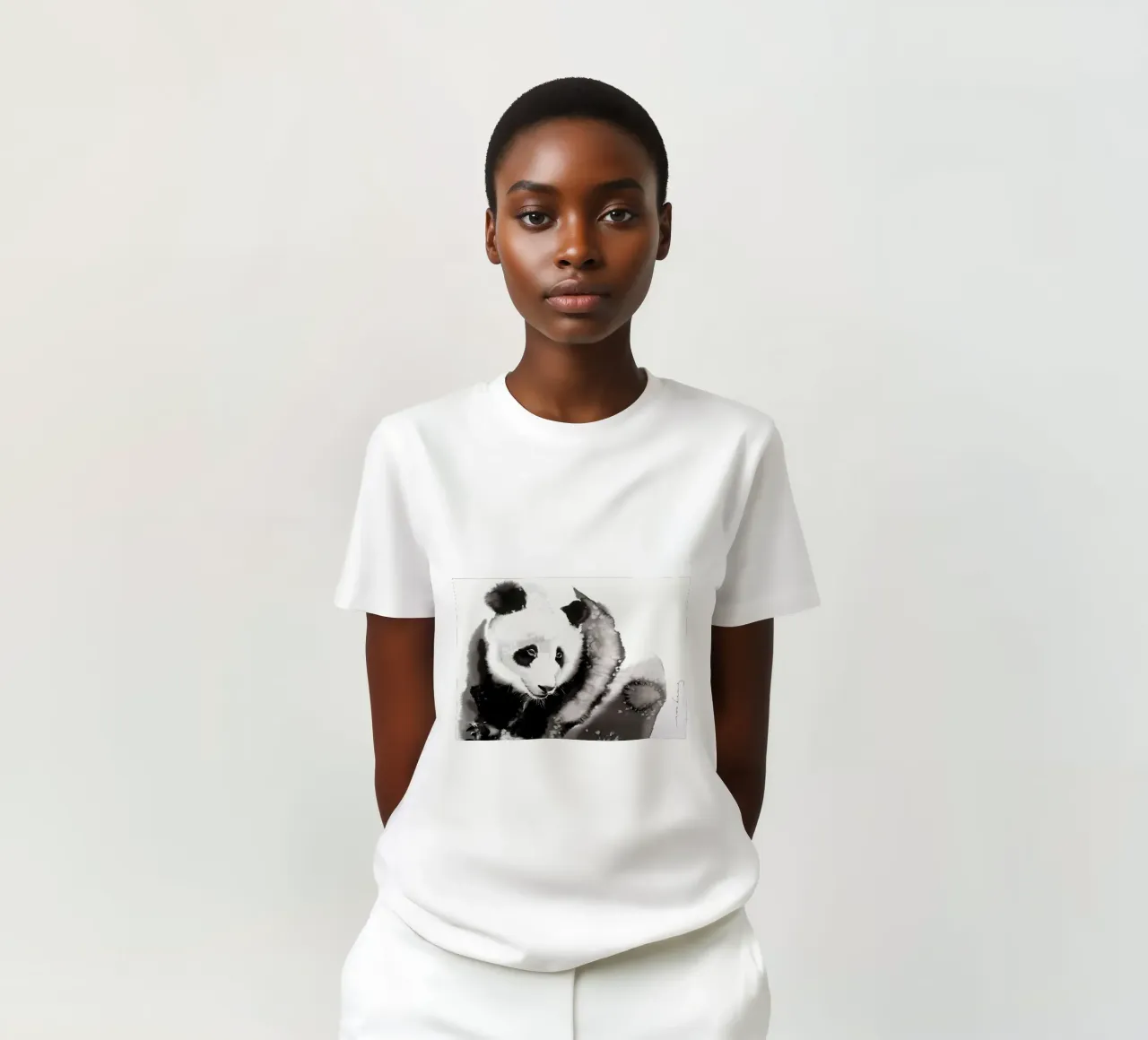Panda accogliente2 t-shirt da James M Coyle