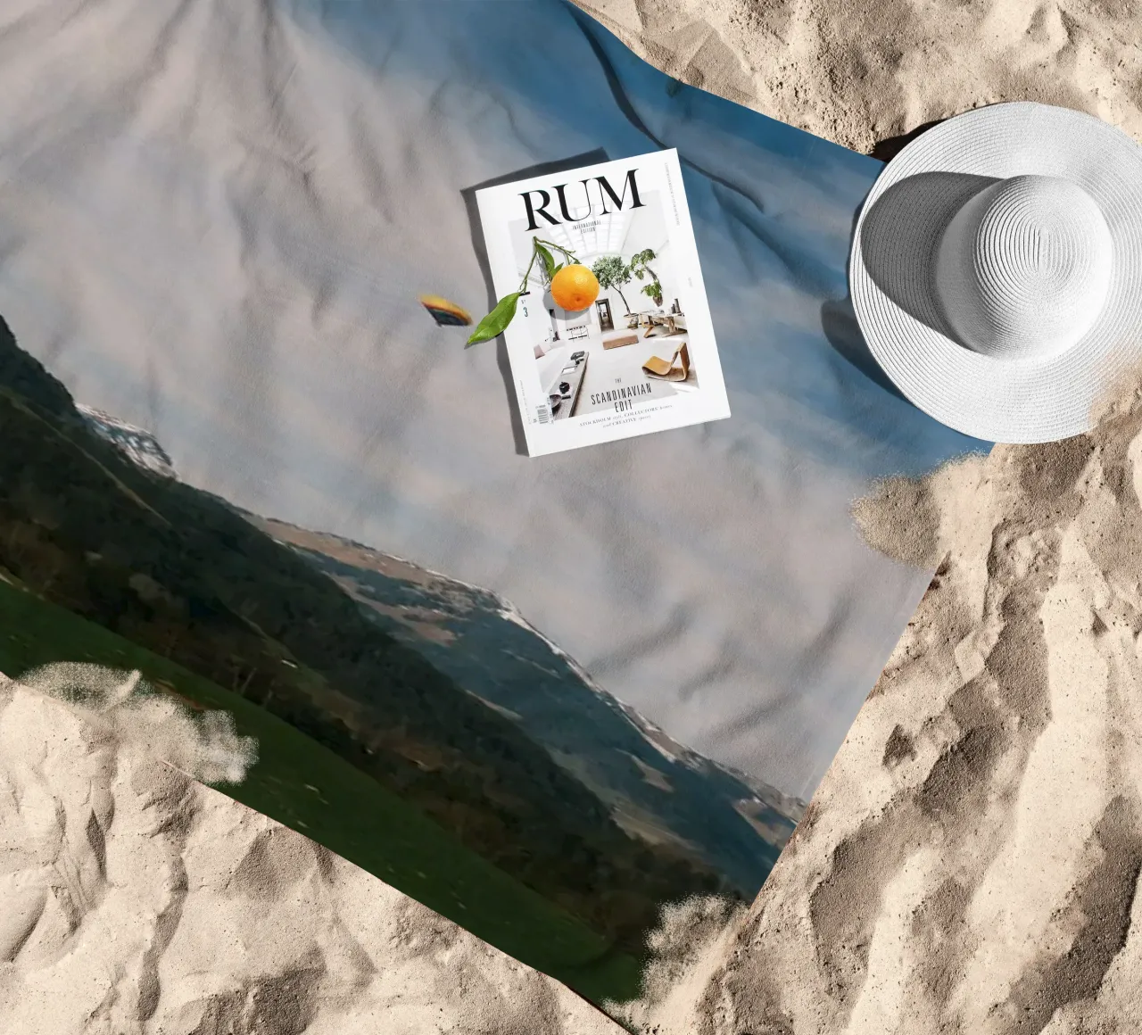 Floating Above the Valley – Swiss Spring Serenity telo mare da FujiSwiss