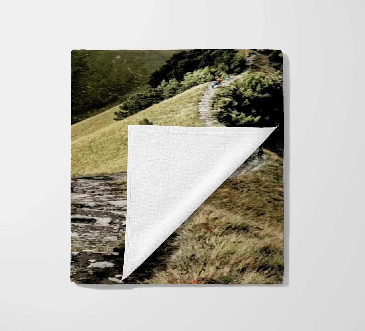 Klingenstock by Reisevergnügen beach towel by Reisevergnügen