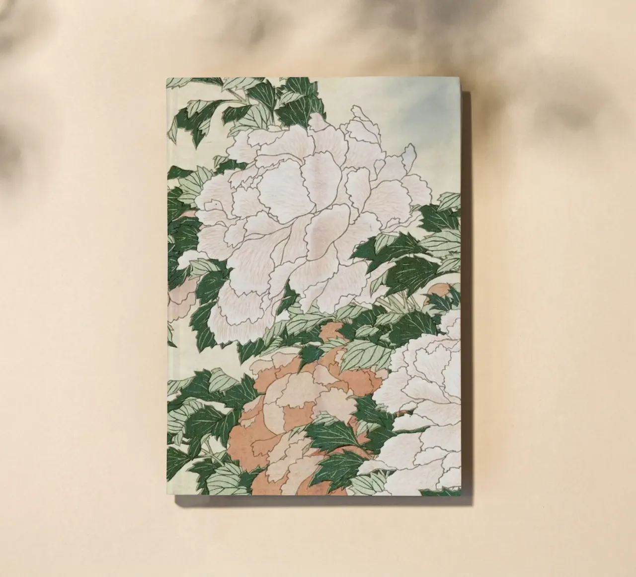 Hokusai - Pink and Red Peonies Blown to the Left in a Breeze and a Butterfly carnet de notes de ARTOTHEK