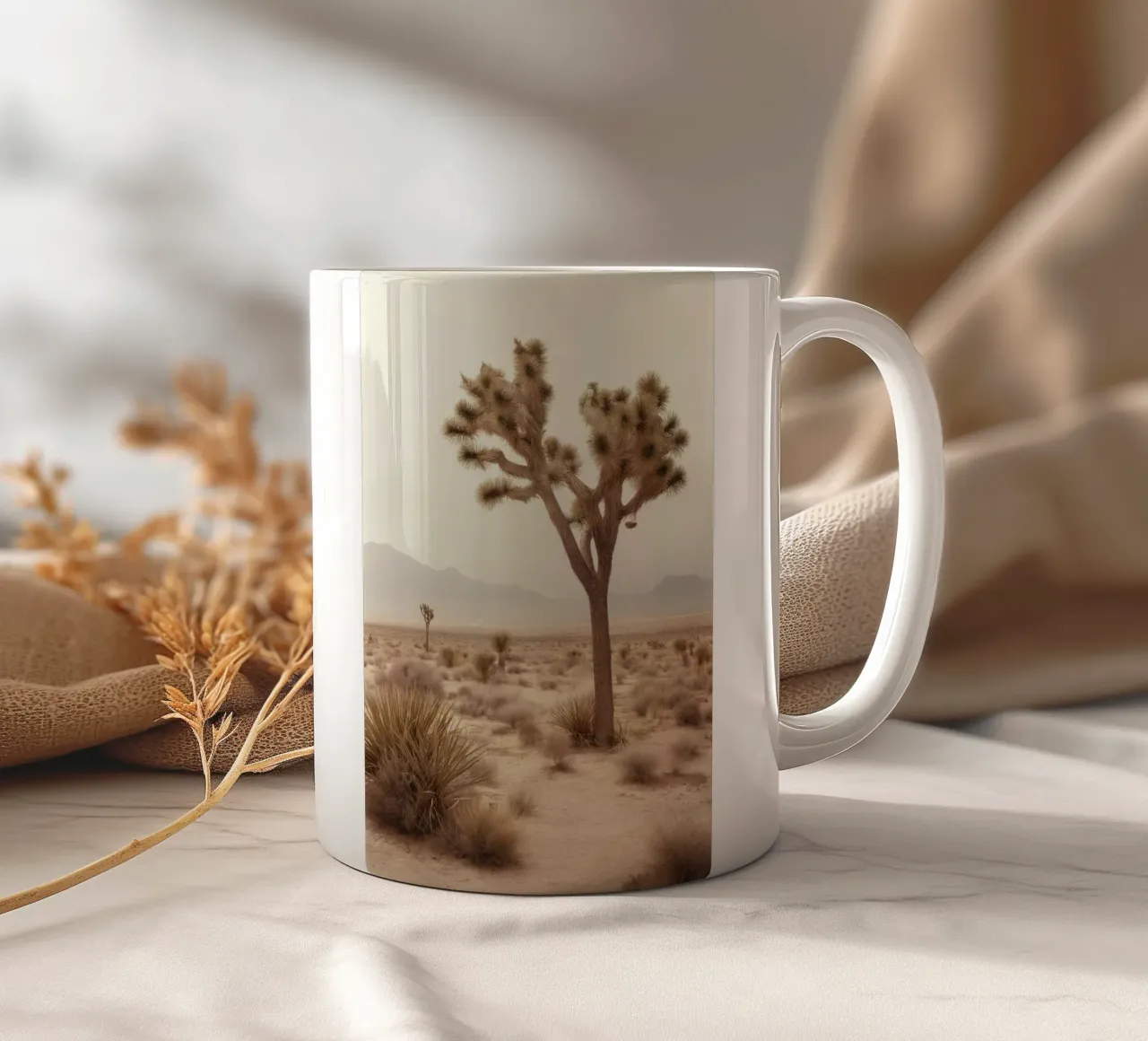 Paesaggio del deserto di Joshua Tree tazza in ceramica da Indigo Tides Art