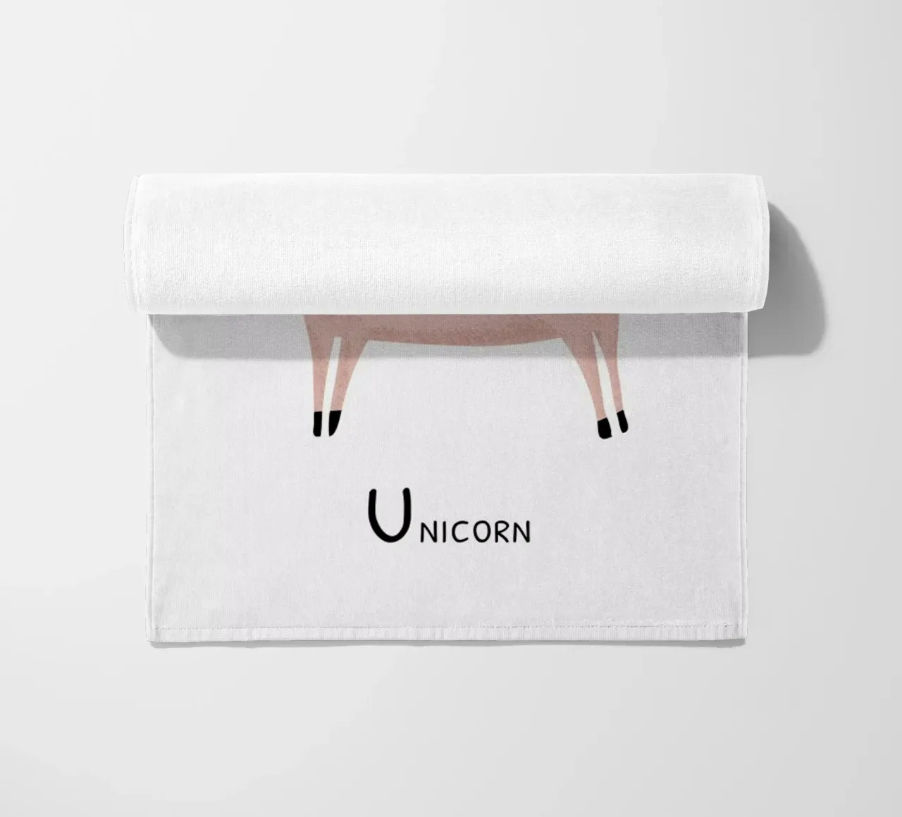 Unicorn telo mare da Little Flourishes