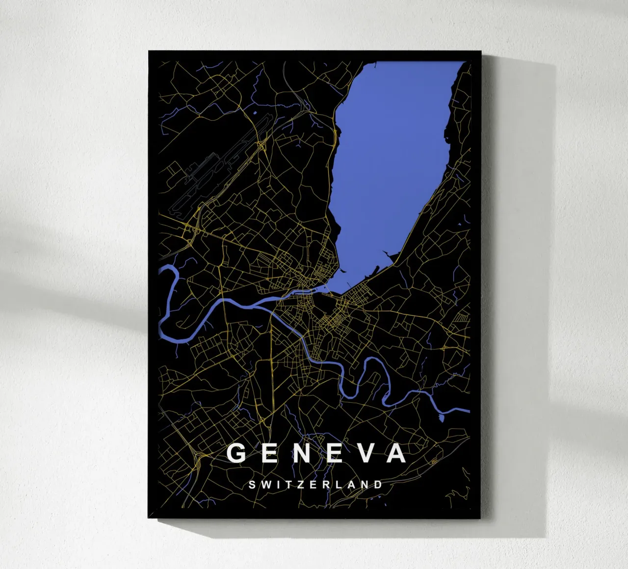 Mappa della città di Ginevra Svizzera Nero e Oro poster con telaio in alluminio da Cartographers Library