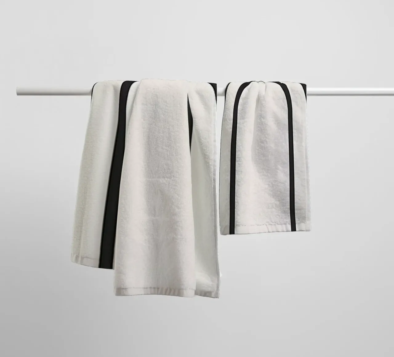 Linee geometriche II asciugamano da bagno da James M Coyle