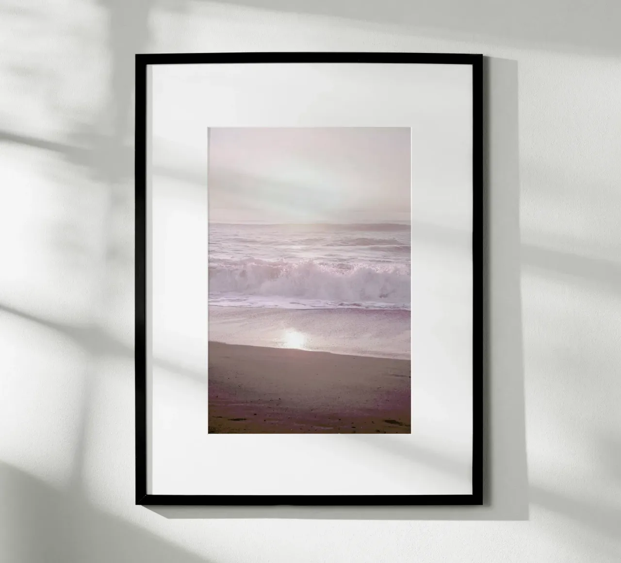 Sunset Halfmoon Bay poster con telaio in legno da Monika Strigel