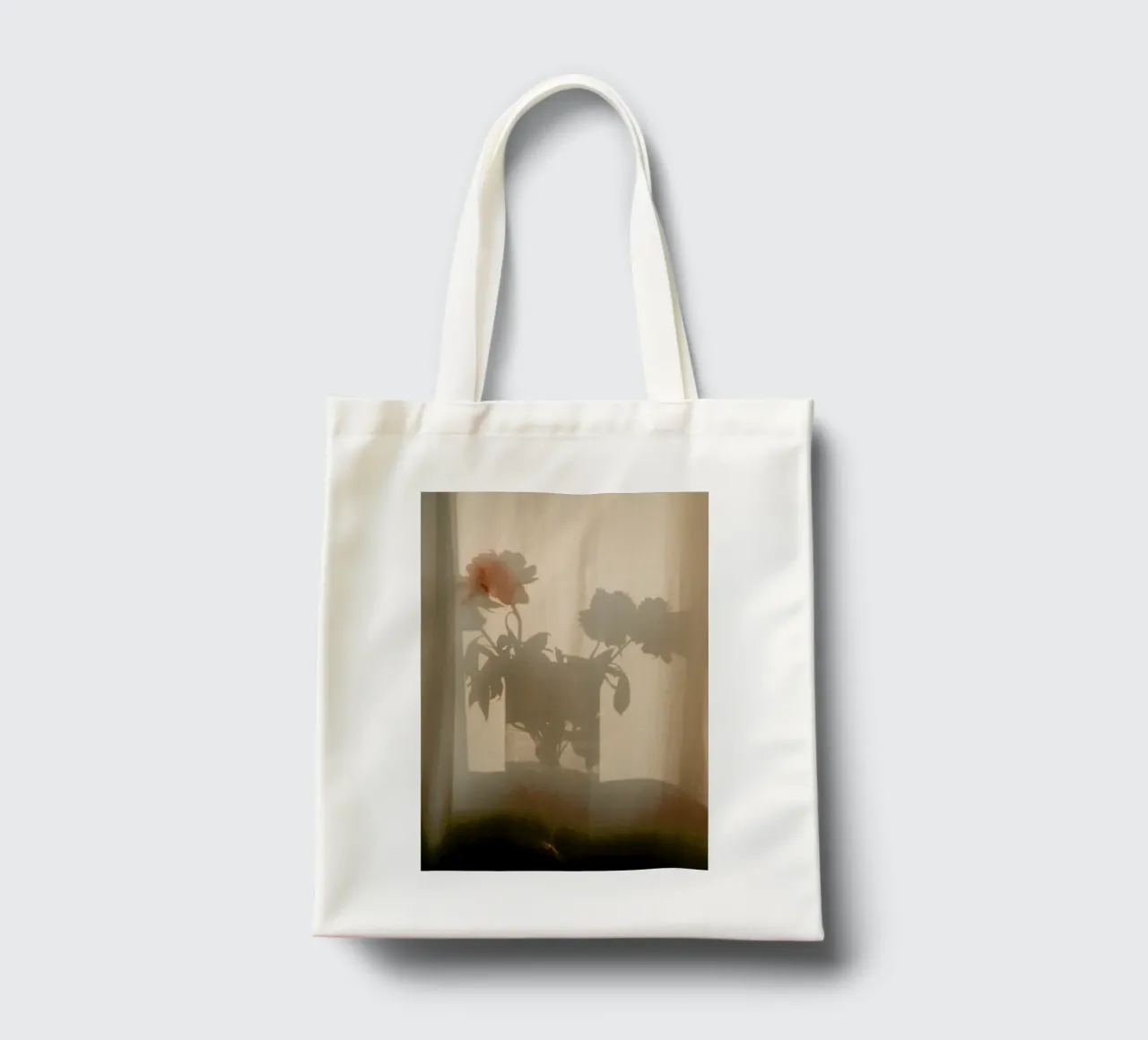 Abstract — Flower Shadow I borsa in juta da Sebastian Hilgetag