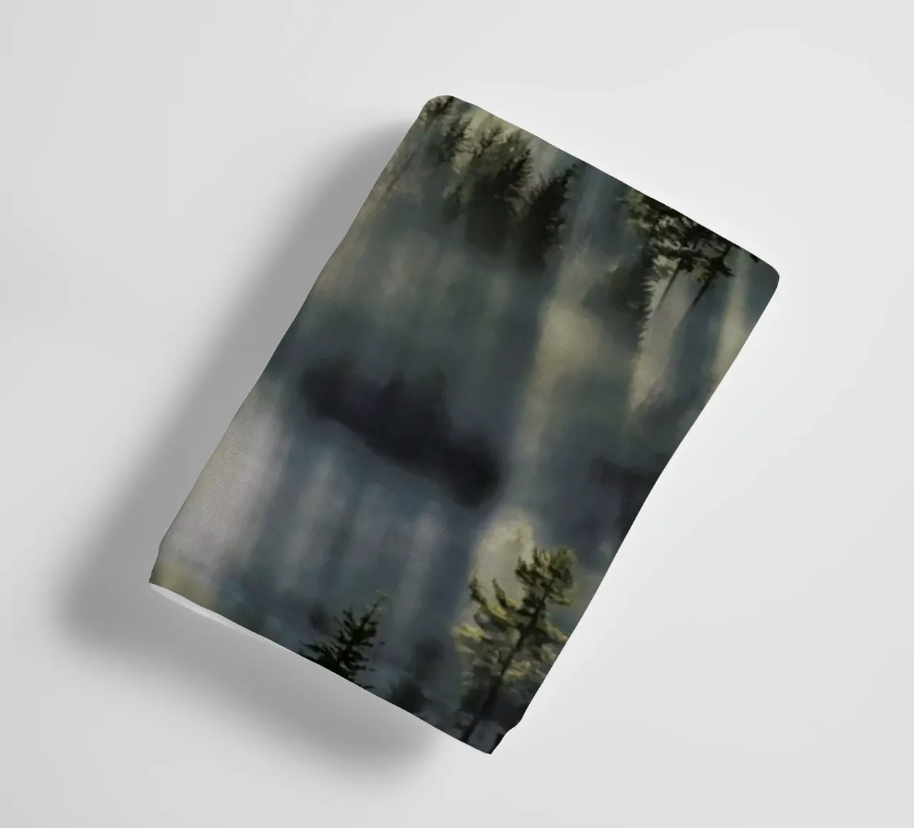 Sun Through Cedars @magnus___p asciugamano da bagno da EyeEm Mobile GmbH