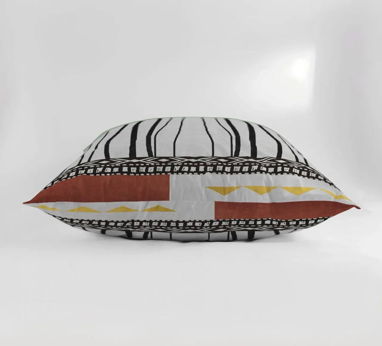 Geometric patterns  green Kissen von ramosashop