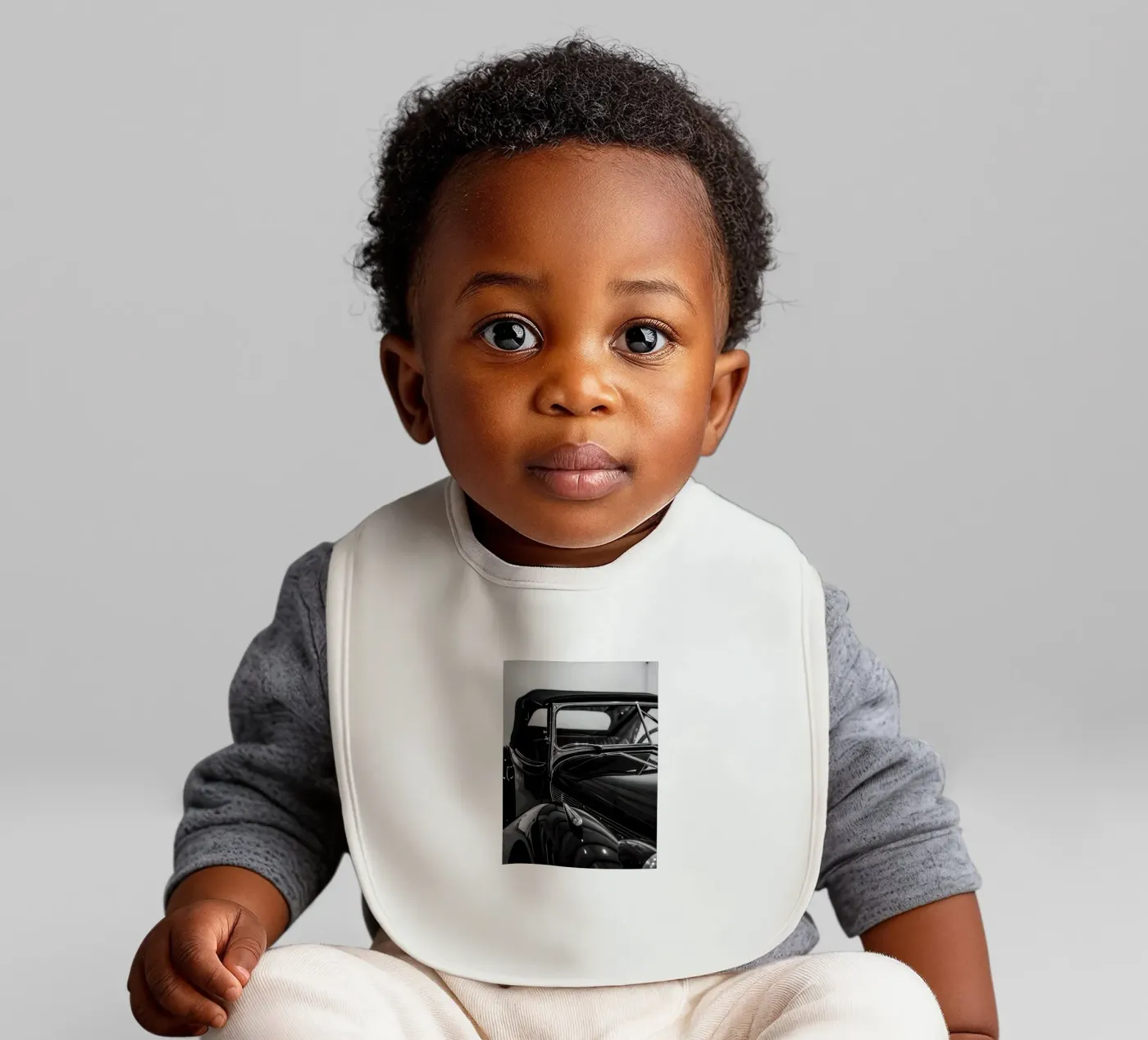 Monochrome Classic Car Babylätzchen von CAR EDITION