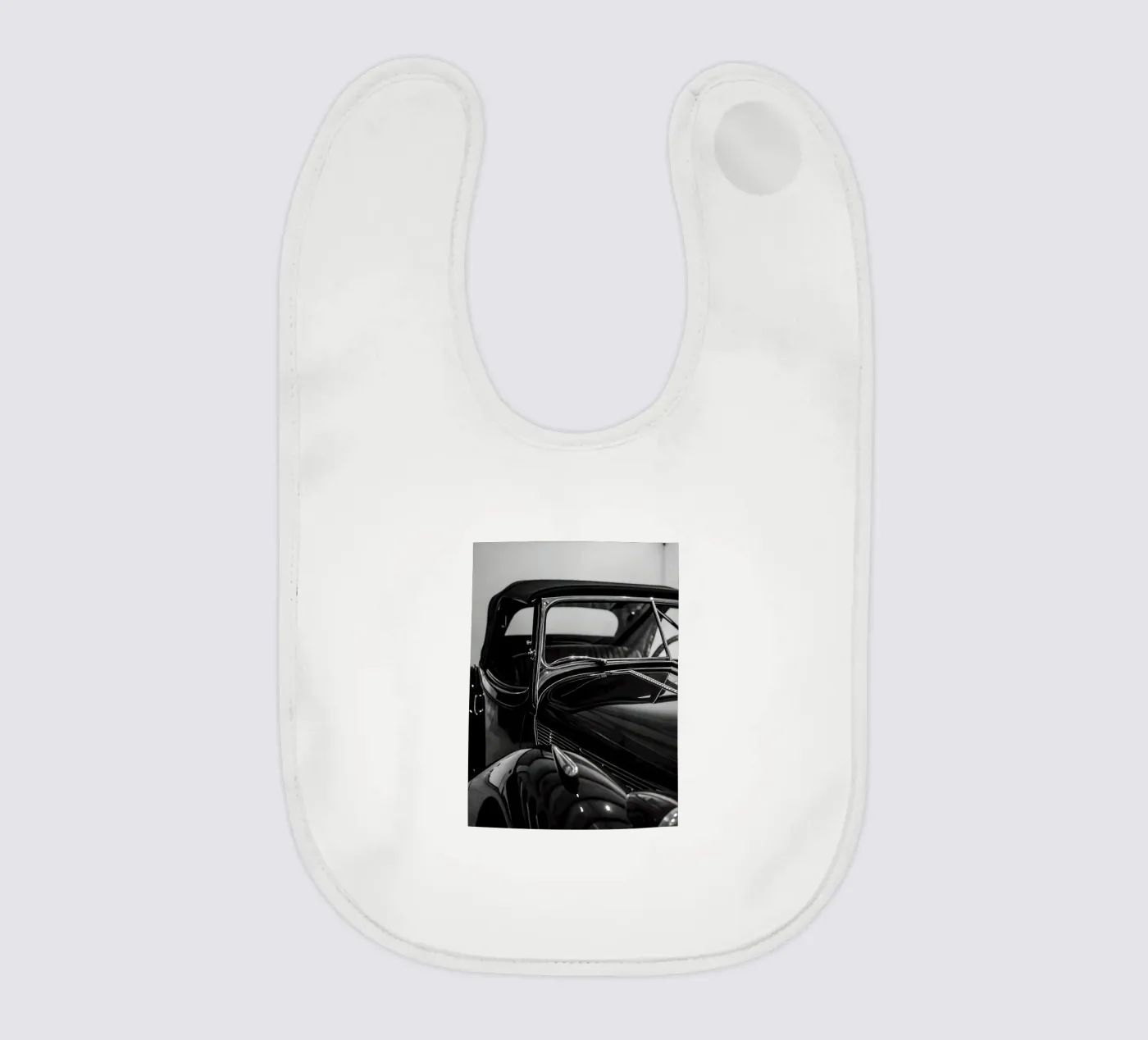 Auto d'epoca monocromatica bavaglino da CAR EDITION