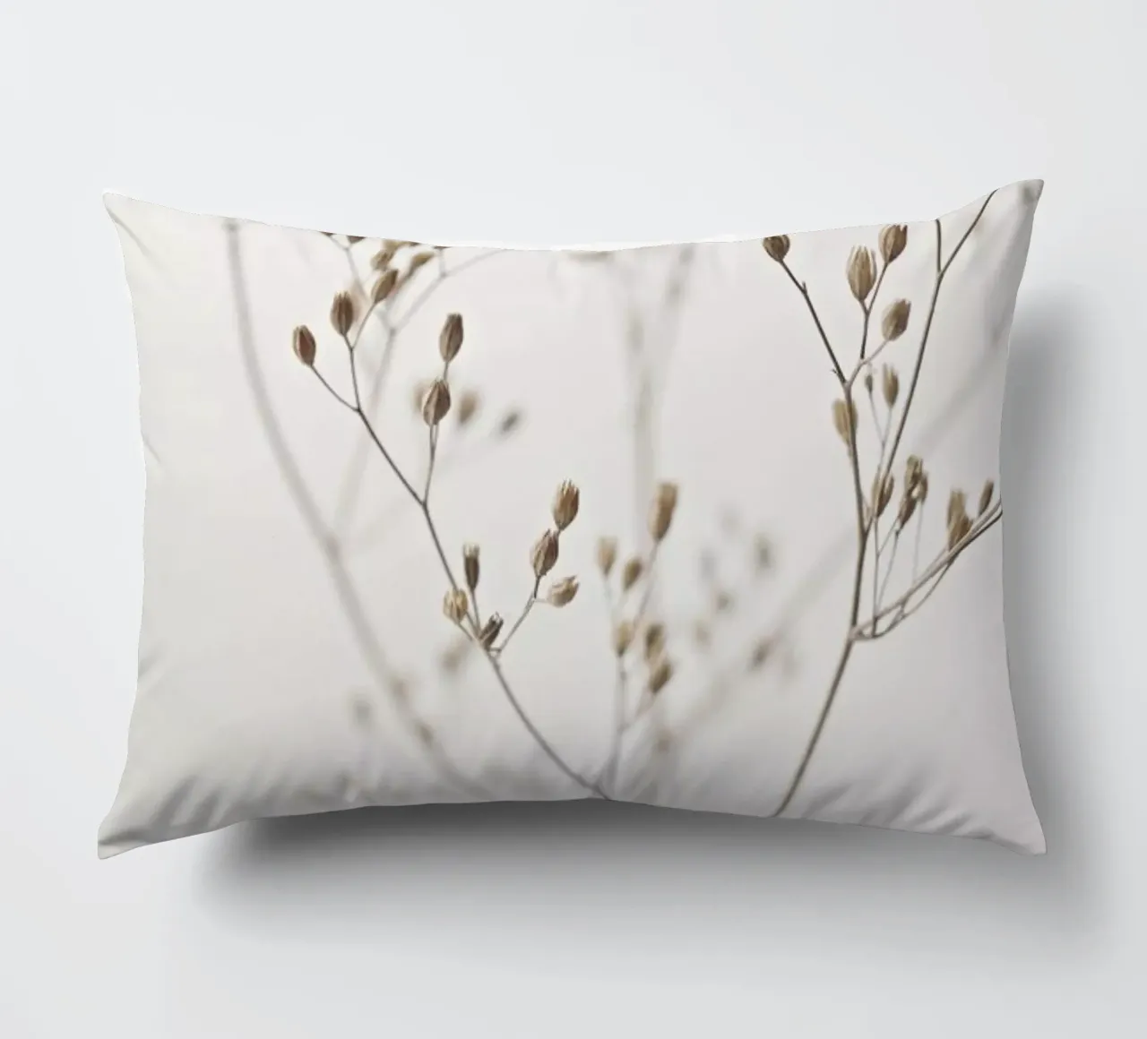 Wild Flower Natural Beige 1 coussin de Monika Strigel