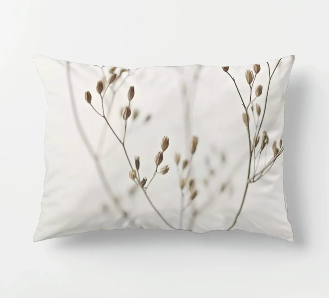 Wild Flower Natural Beige 1 coussin de Monika Strigel