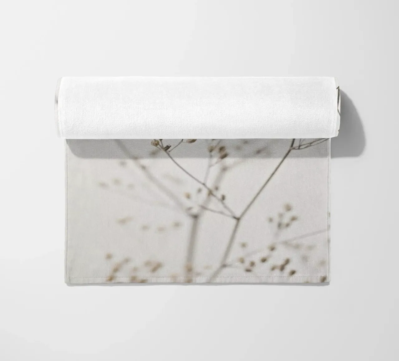 Wild Flower Natural Beige 1 serviette de plage de Monika Strigel