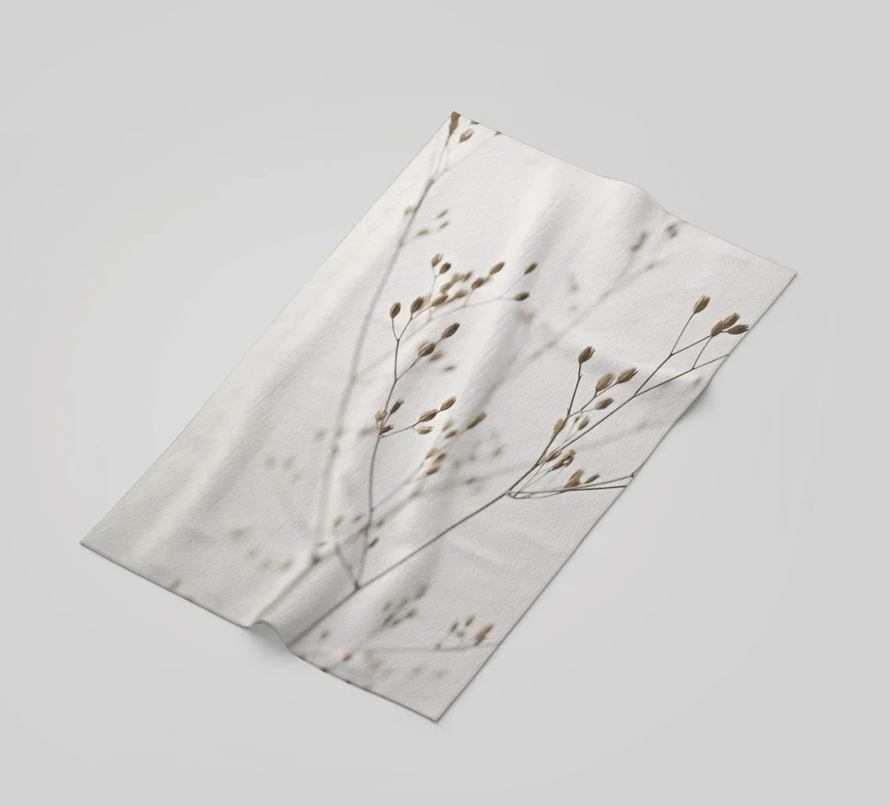 Wild Flower Natural Beige 1 serviette de plage de Monika Strigel
