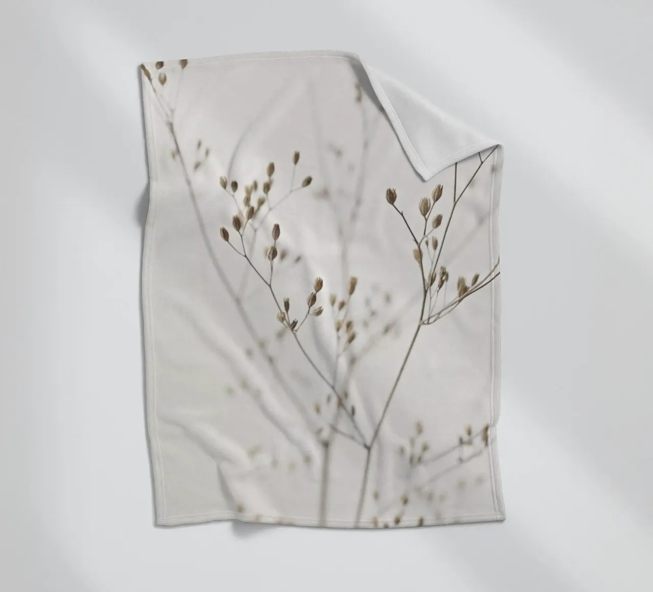 Wild Flower Natural Beige 1 plaid polaire de Monika Strigel