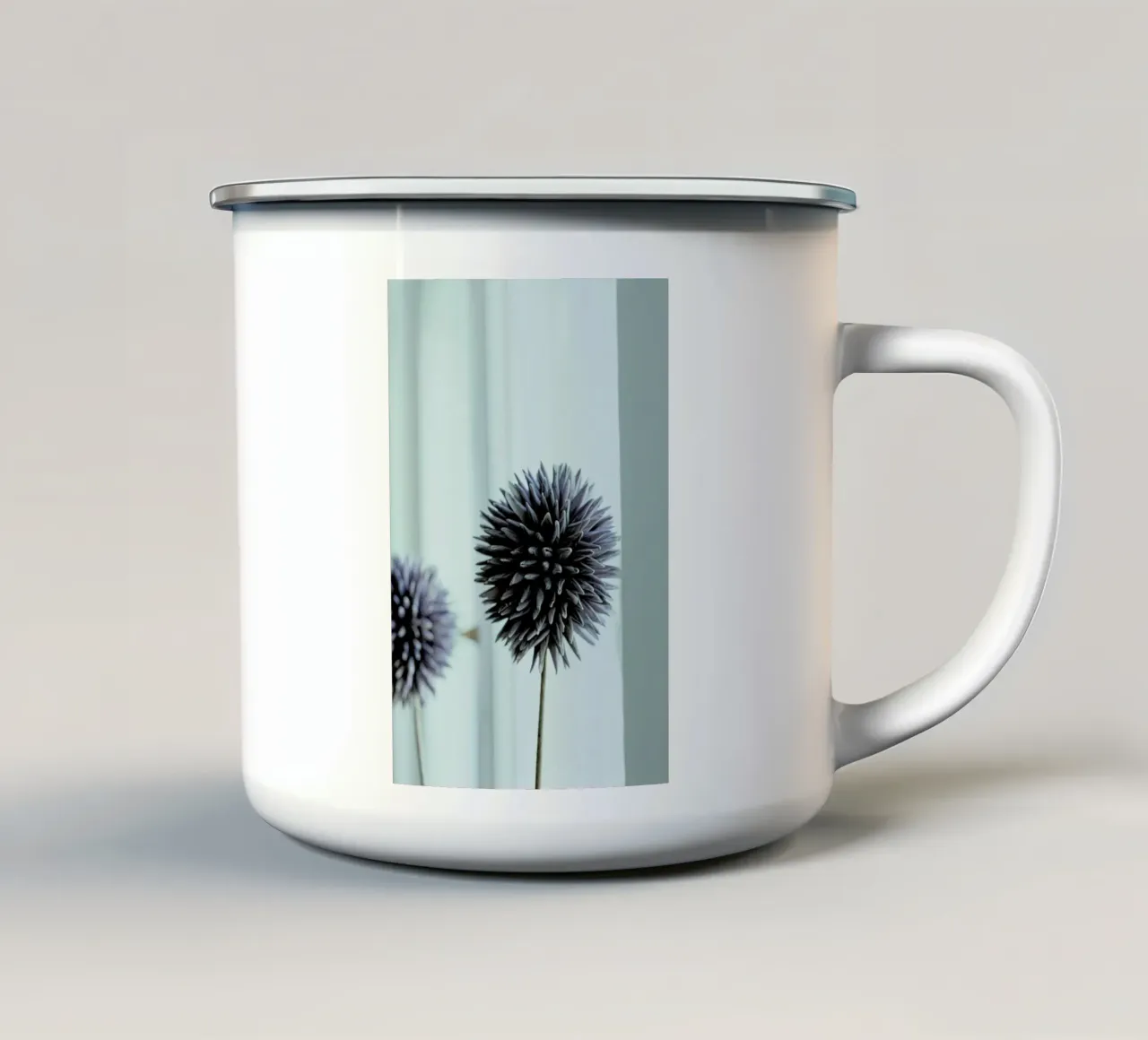 Abstract Flower Shape tazza in smalto da Sebastian Hilgetag