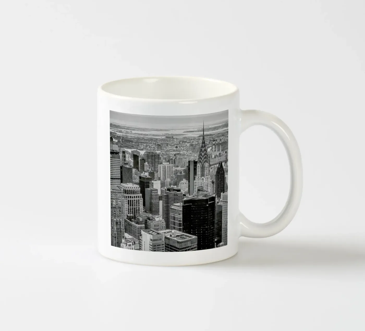 Skyline ceramic mug by JaySan Studio