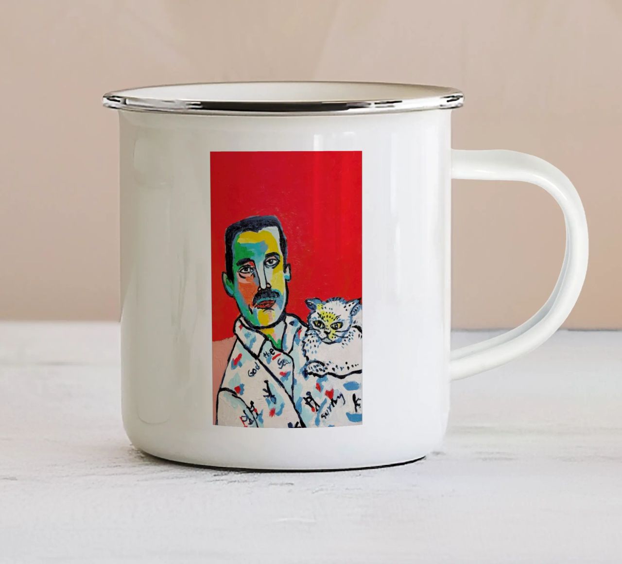 Freddy and Cat tazza in smalto da Blanca Nuñez Pozuelo