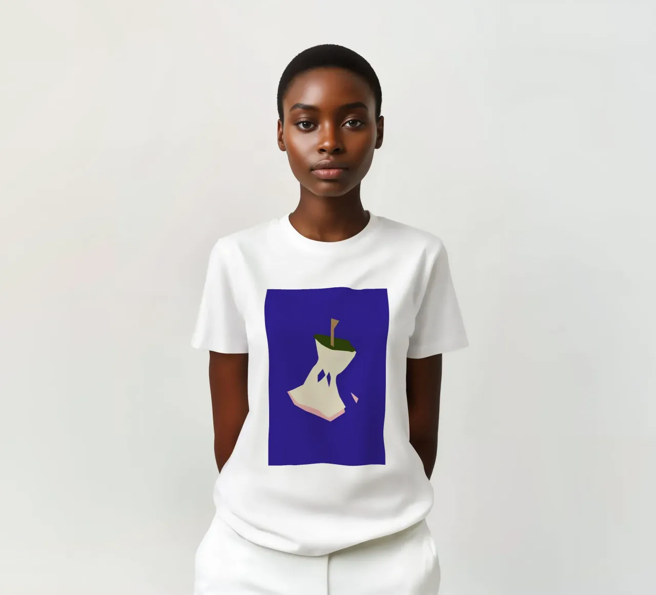 Apple t-shirt da Helena Ravenne