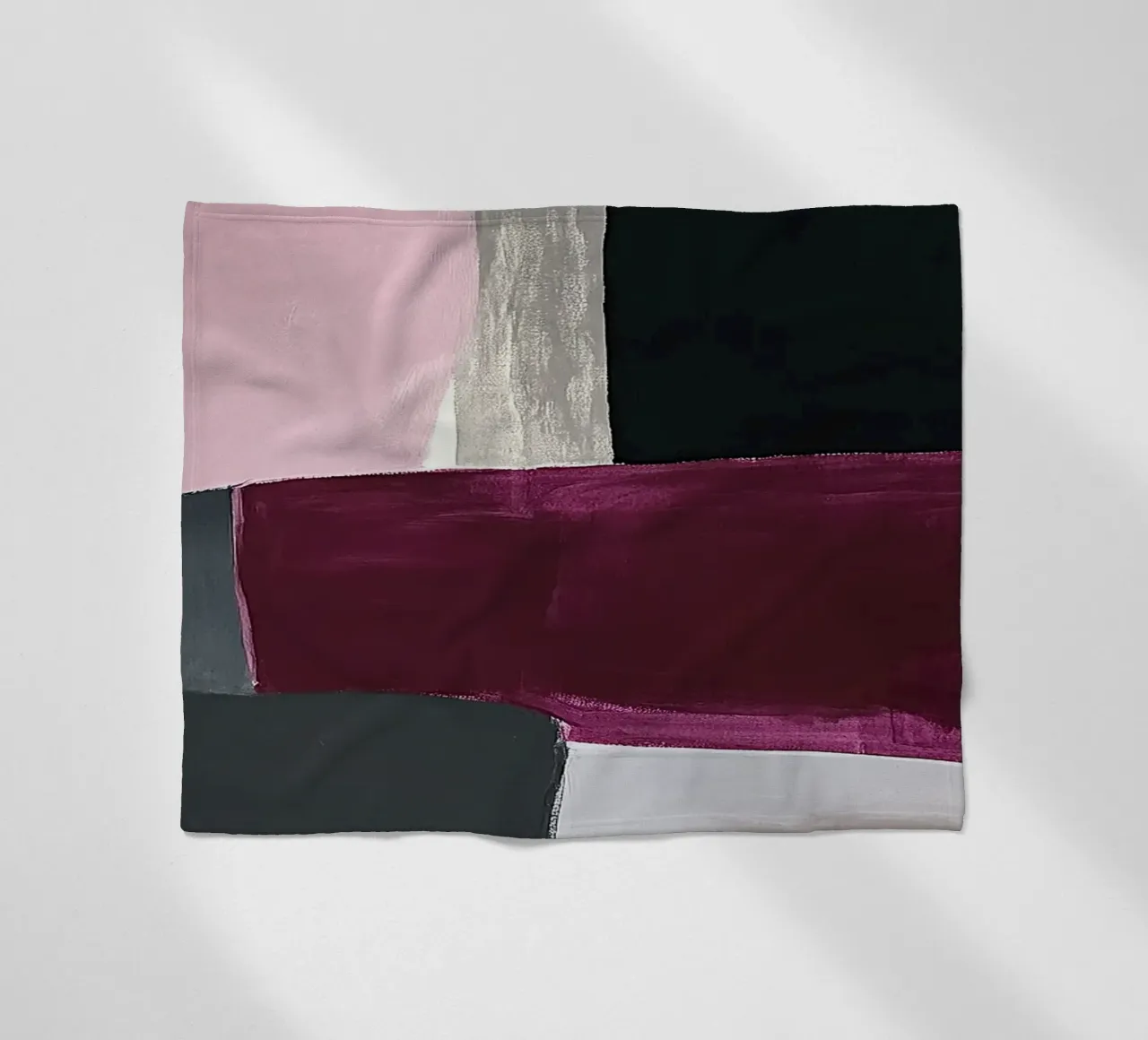 Zwischenräume in Pink und Burgund Fleecedecke von Euphoria Theresa