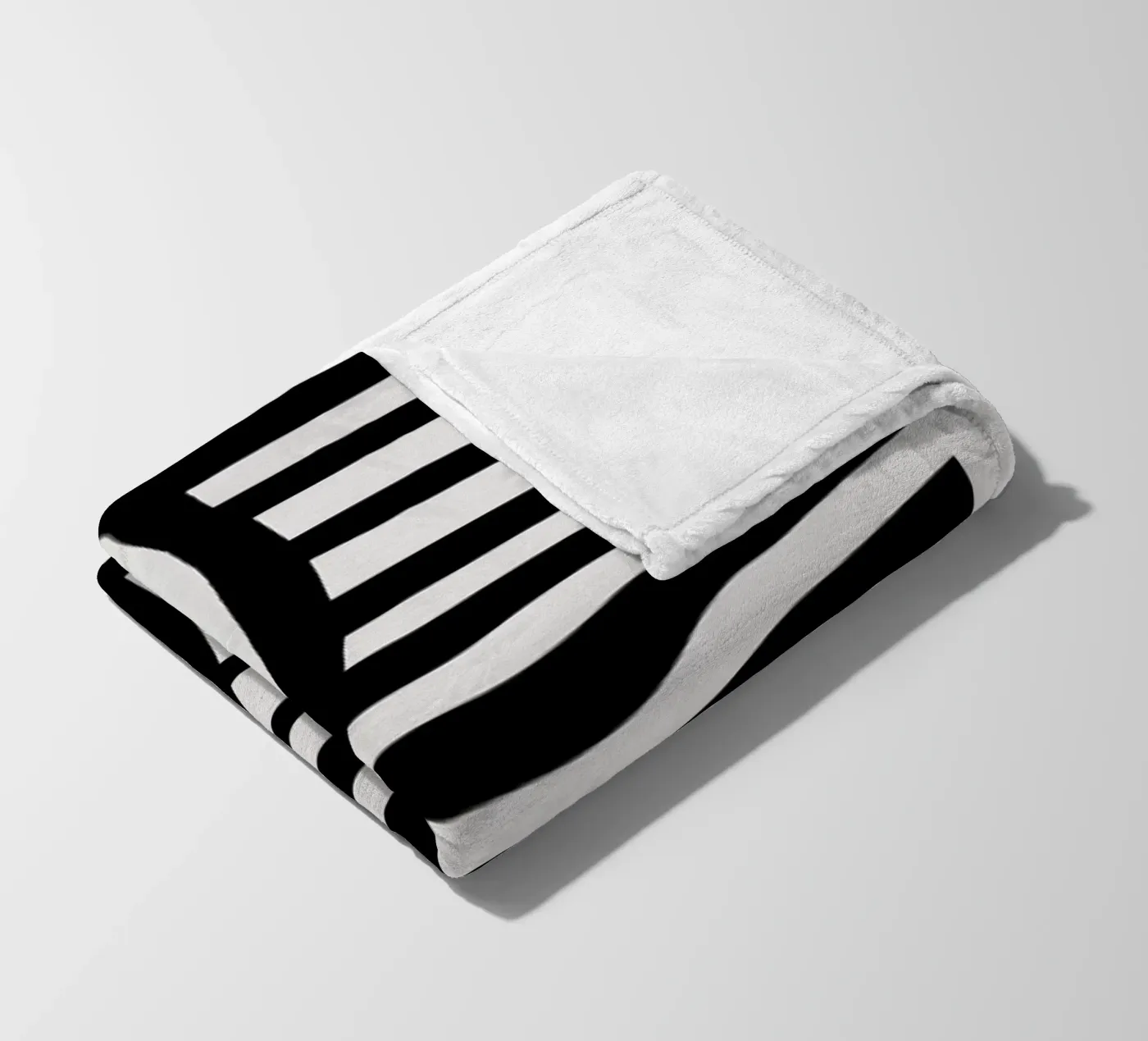 Ombre del tramonto coperta in pile da Fox & Velvet