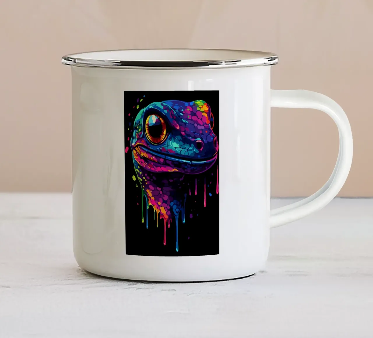 Geco variopinto con colori sgocciolanti tazza in smalto da pixelbull - medieval art and more