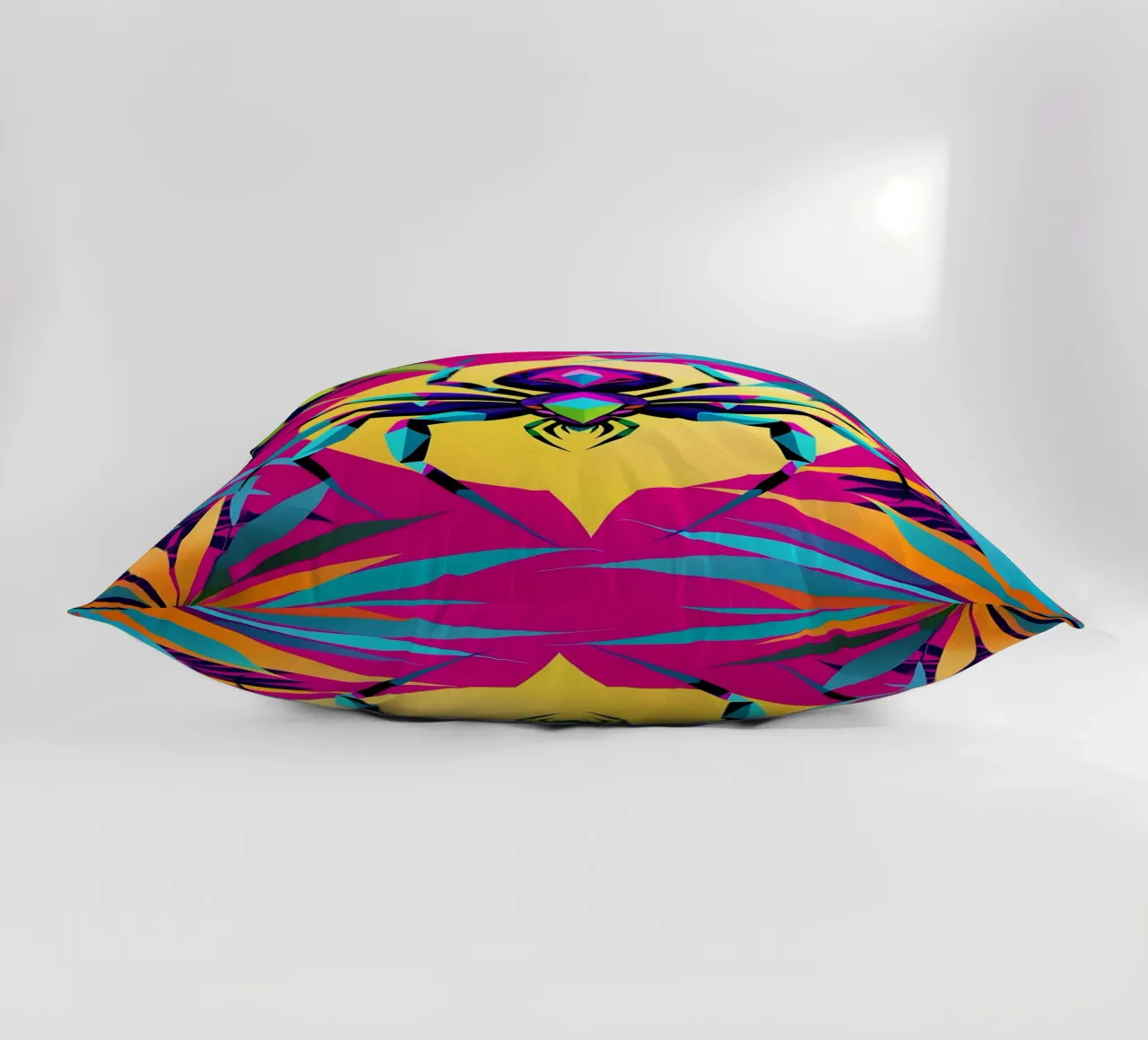 Stile_ragno_E_1 cuscino da Tierisch bunt by LK