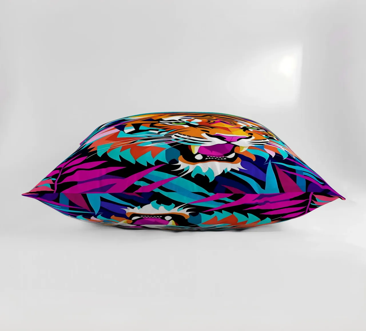 Stile_tigre_E_2 cuscino da Tierisch bunt by LK