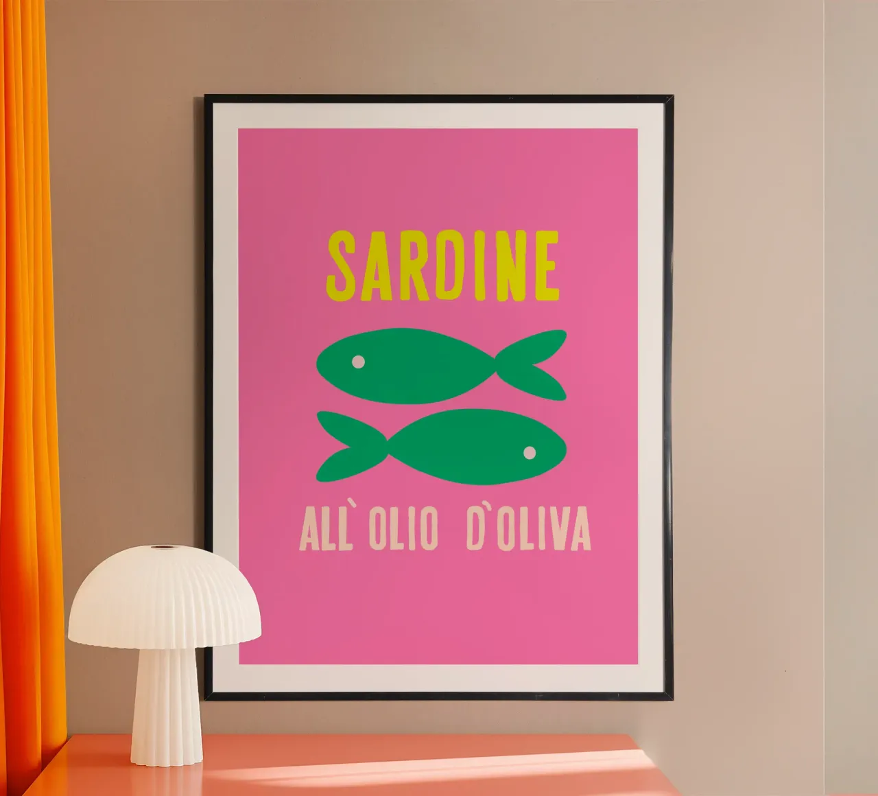 Lattina di sardine Pesce verde su rosa poster da Alisa Knöß